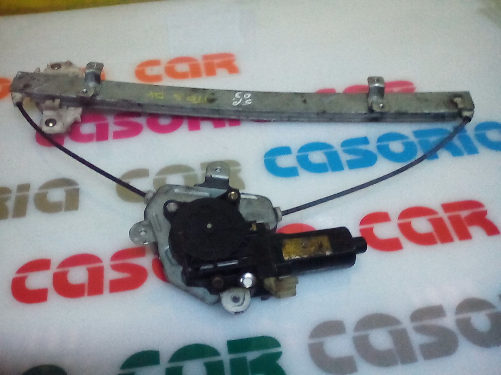 Alzacristallo Porta Ant. Destro 8240206000 Usato