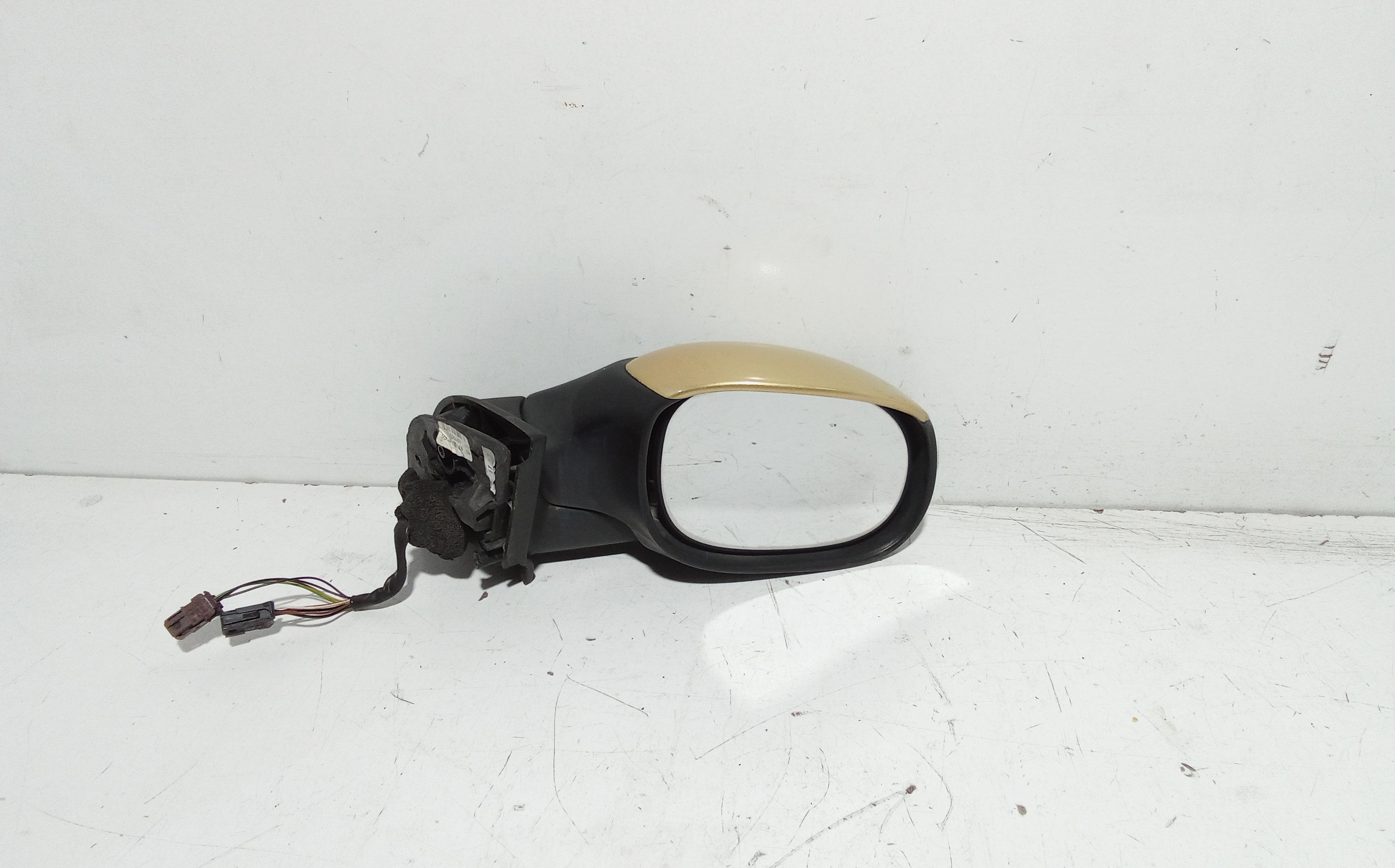 Retrovisore Est. Destro 8149FH Usato