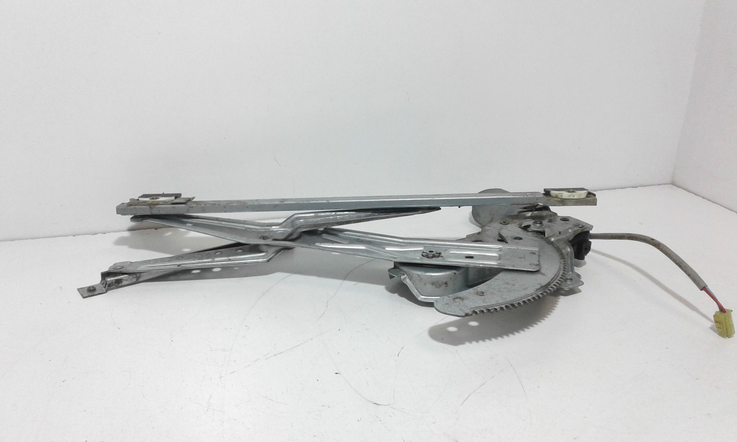 Alzacristallo Porta Ant. Destro Usato