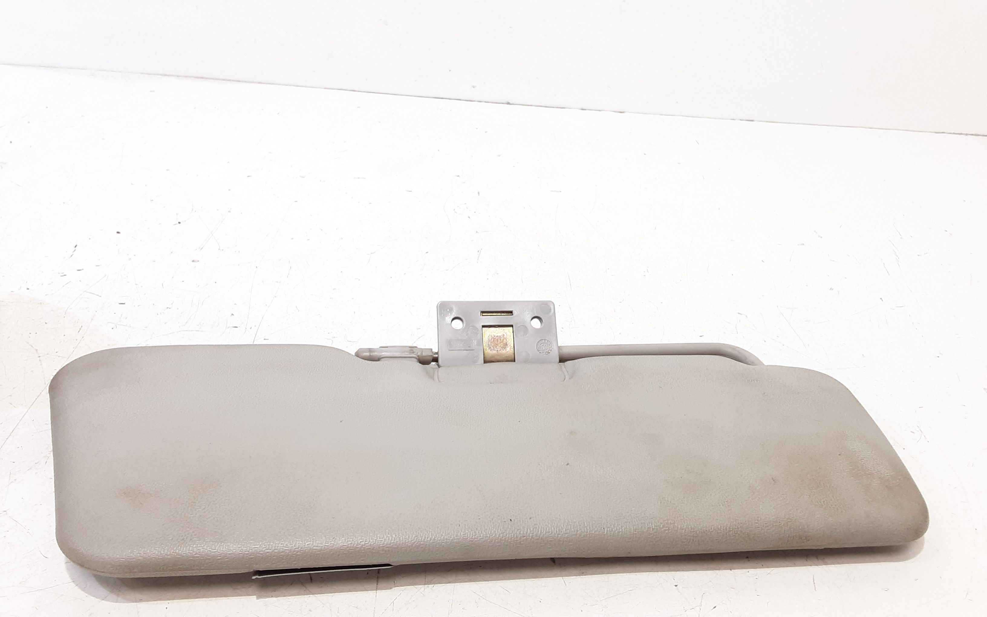 Aletta Parasole Parabrezza Sinistro 735244330 Usato