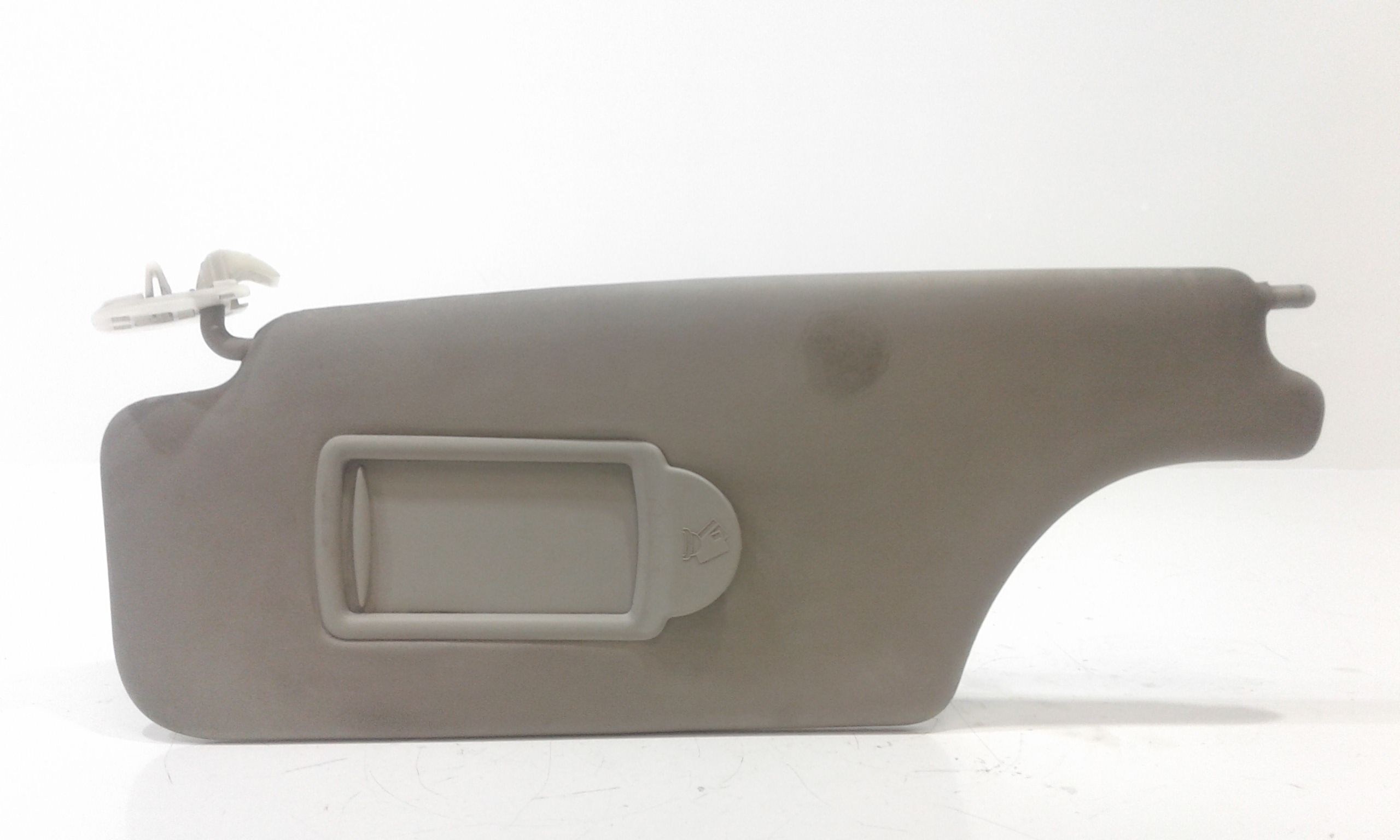 Aletta Parasole Parabrezza Sinistro 8200329035 Usato