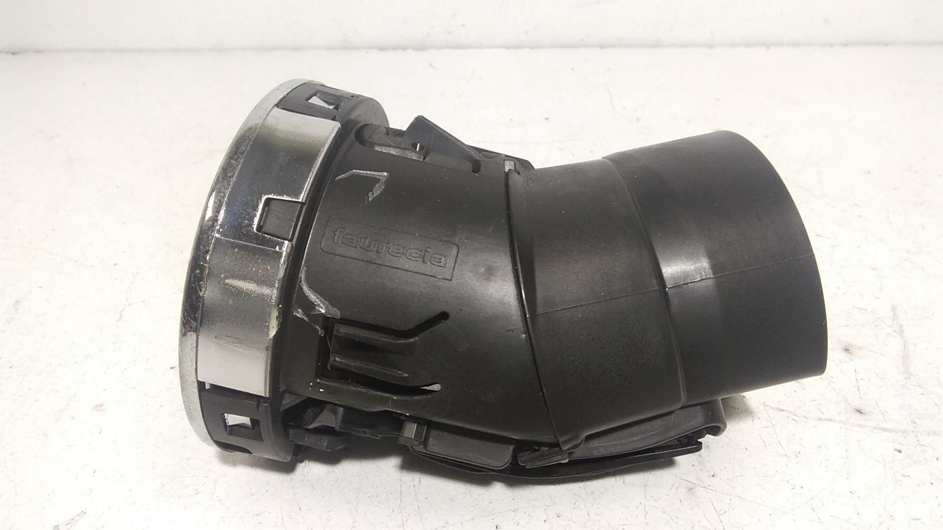 Condotto Aria Bocchette Lat. Cruscotto Destro 823188 Usato