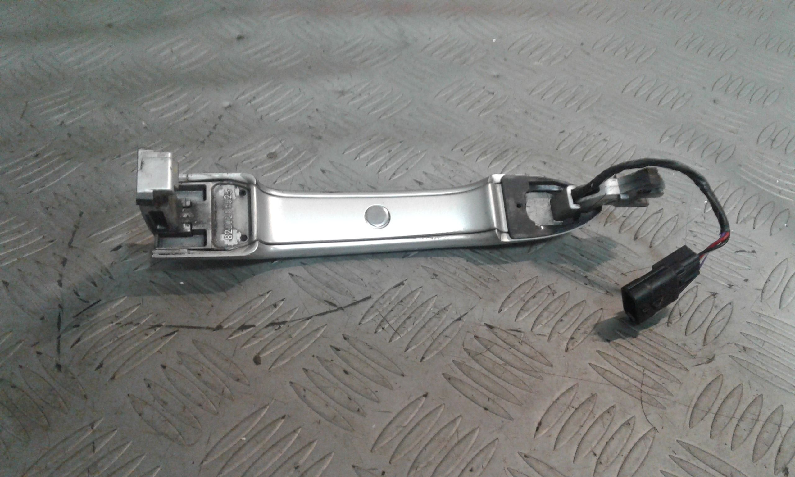 Maniglia Porta Ant. Sinistro 7701474436 Usato