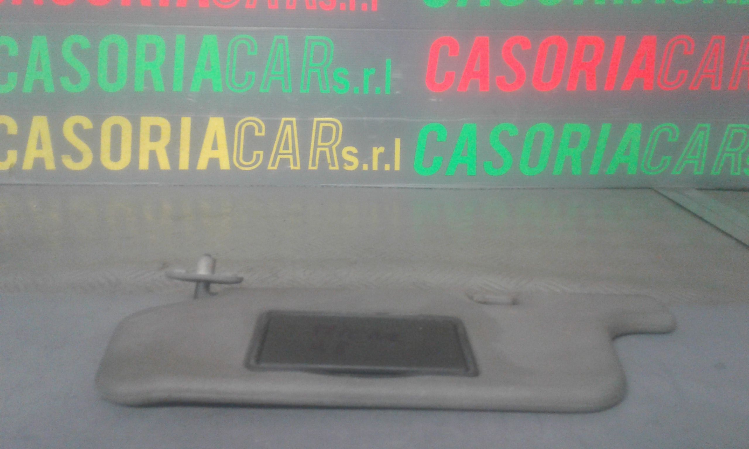 Aletta Parasole Parabrezza Sinistro 964045F100 Usato