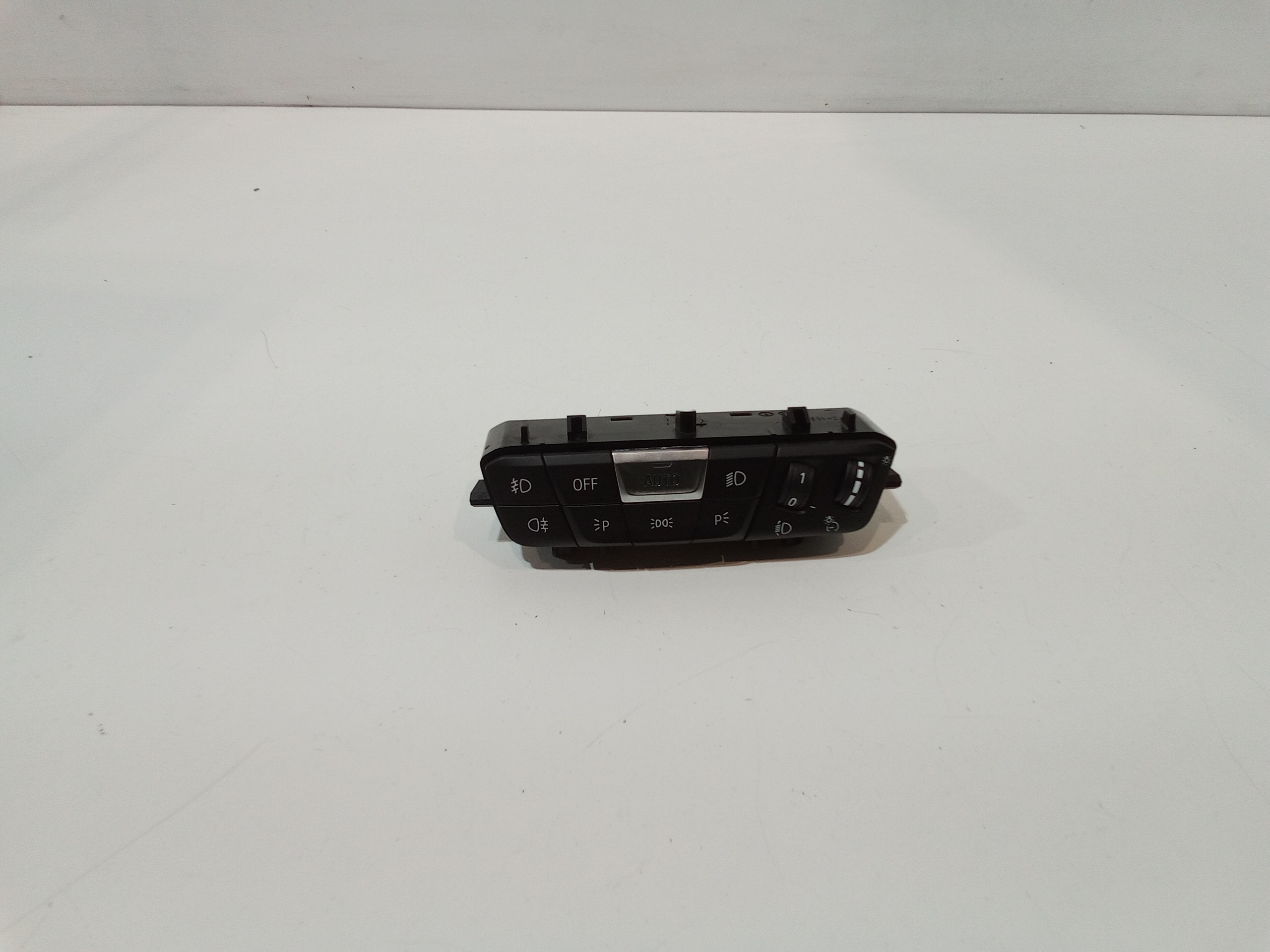 Interruttore Blocco Comando Luci 61315A16AB4 Usato