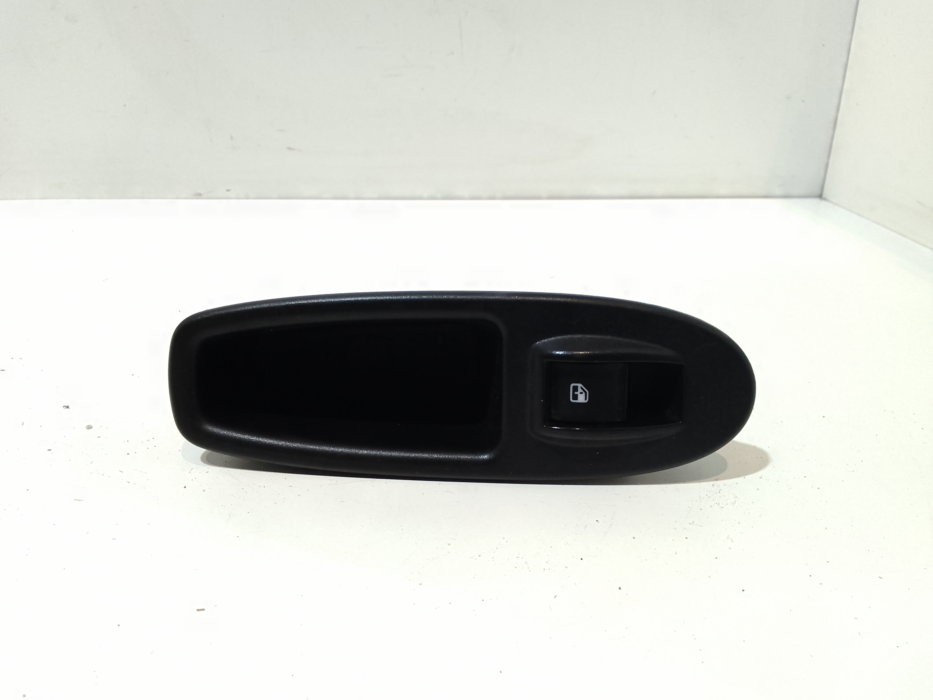 Interruttore Alzacristalli Porta Ant. Destro Usato