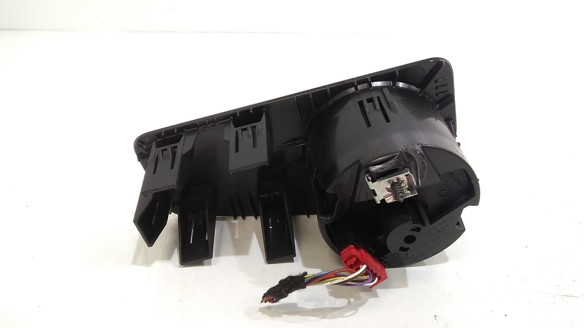 Interruttore Blocco Comando Luci 5G0941431BDWZU Usato