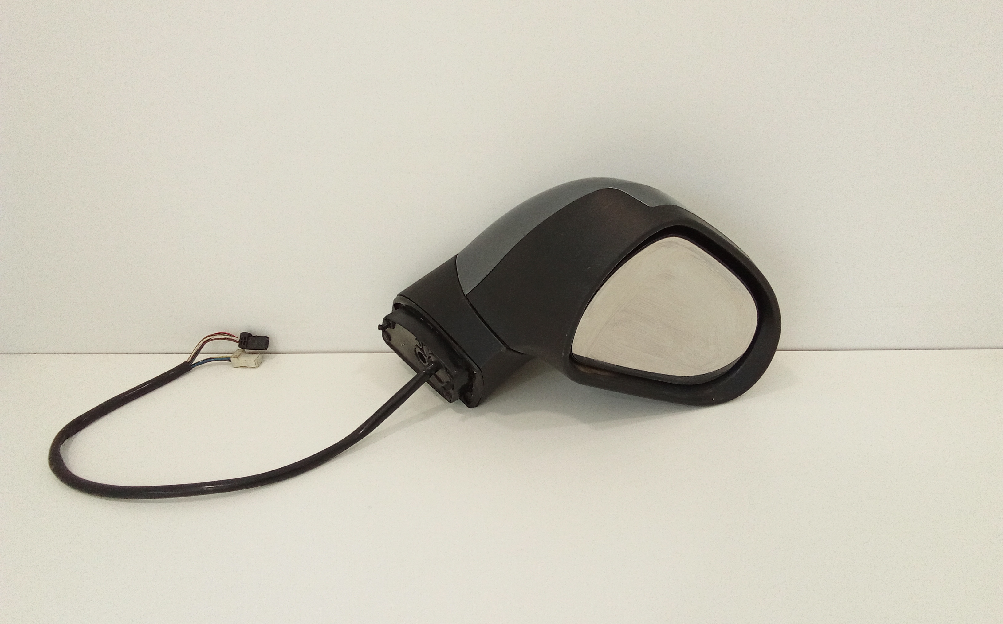 Retrovisore Est. Destro 1607130780 Usato