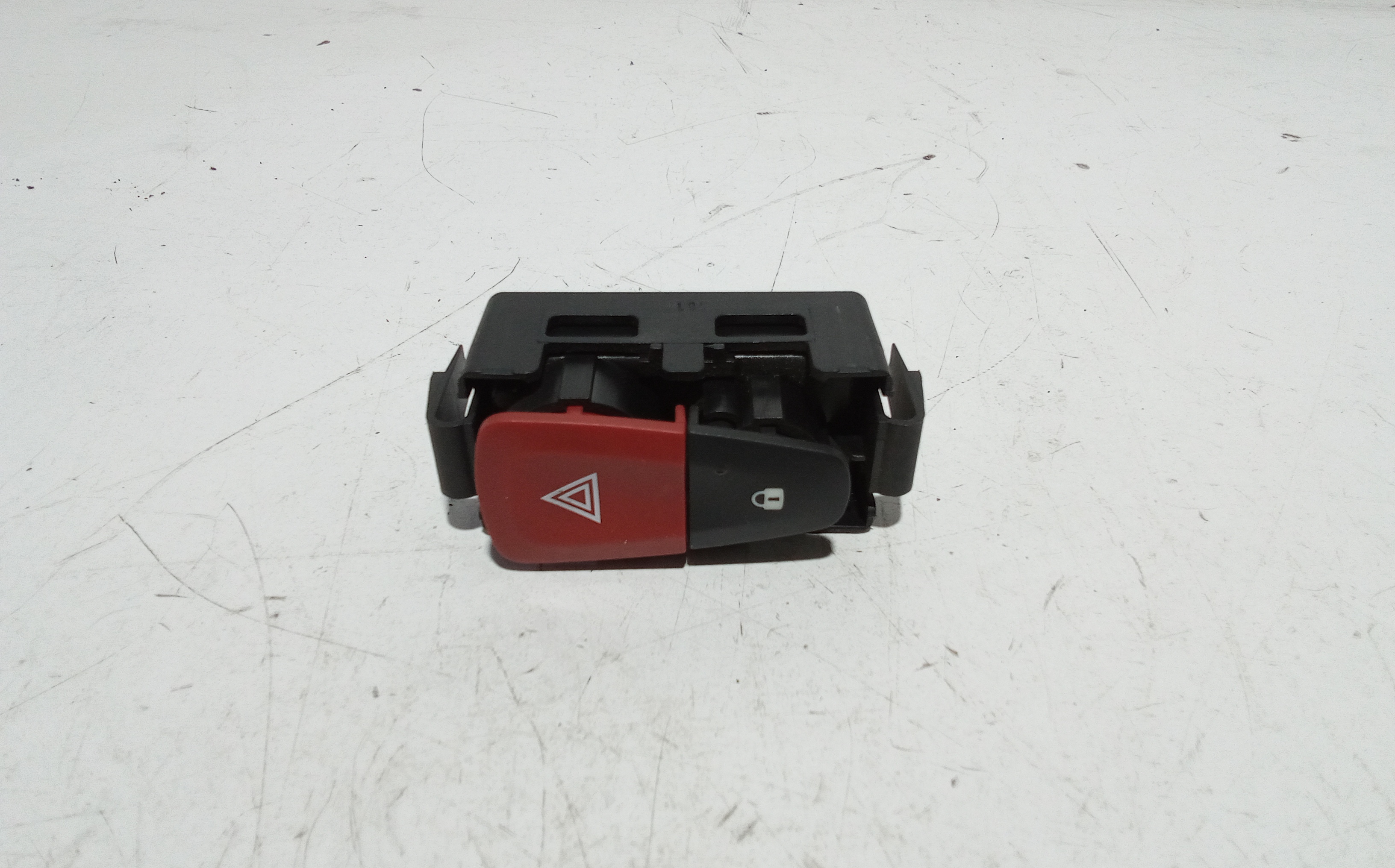 Interruttore Luci Emergenza 252100502R Usato