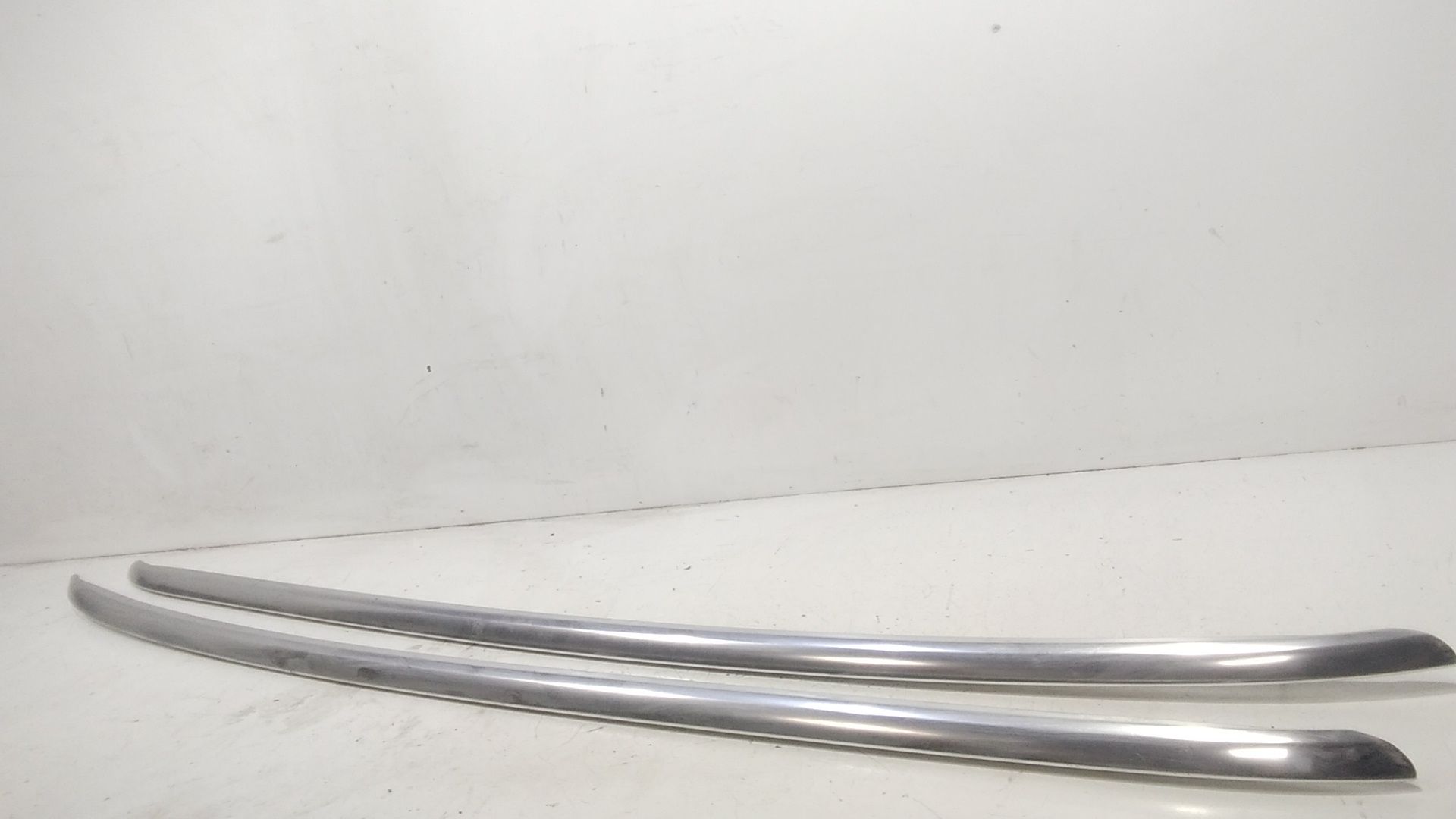 Barre Portatutto Per Mancorrente Tetto Destro + Barre Portatutto Per Mancorrente Tetto Sinistro Usato