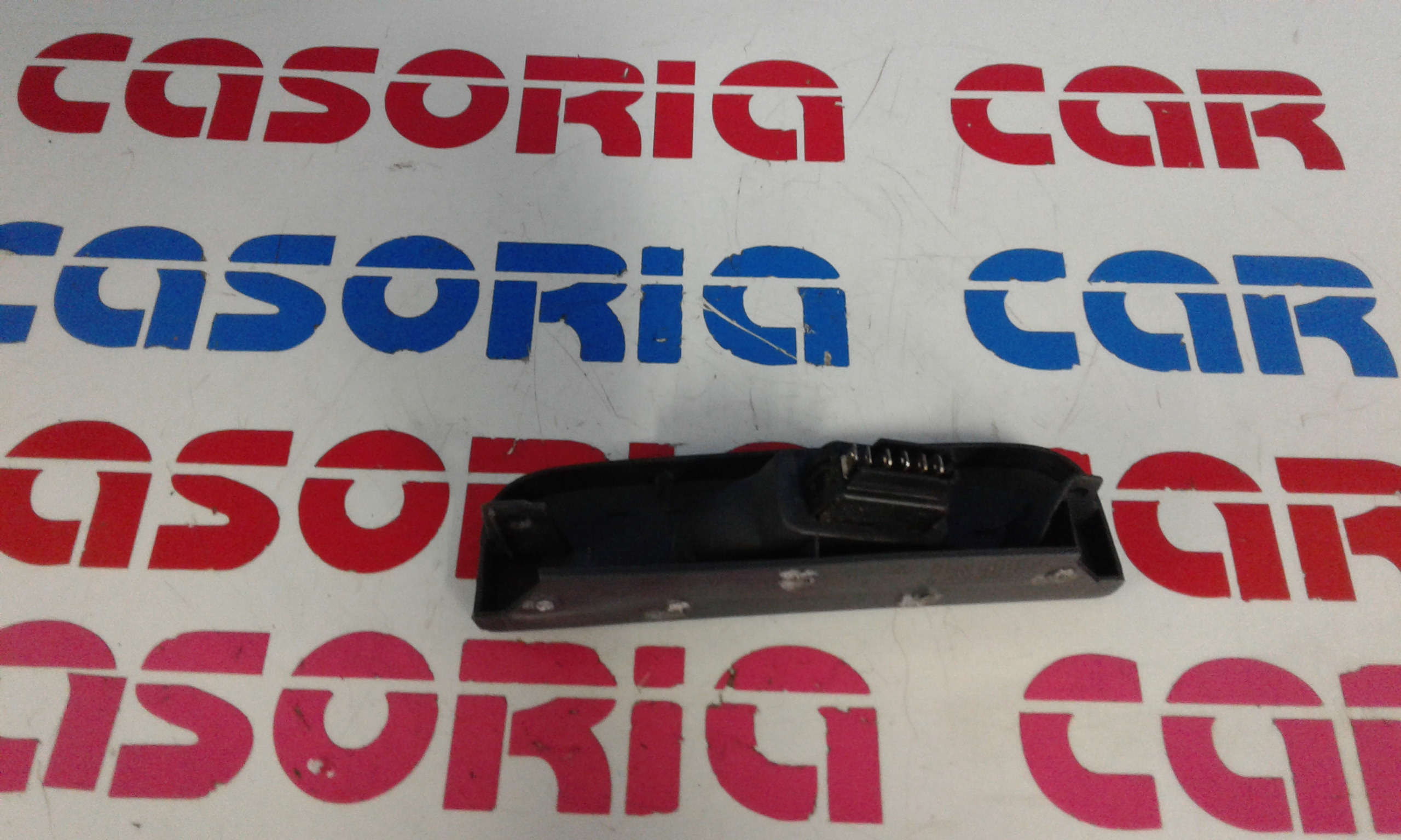 Interruttore Alzacristalli Porta Ant. Destro Usato