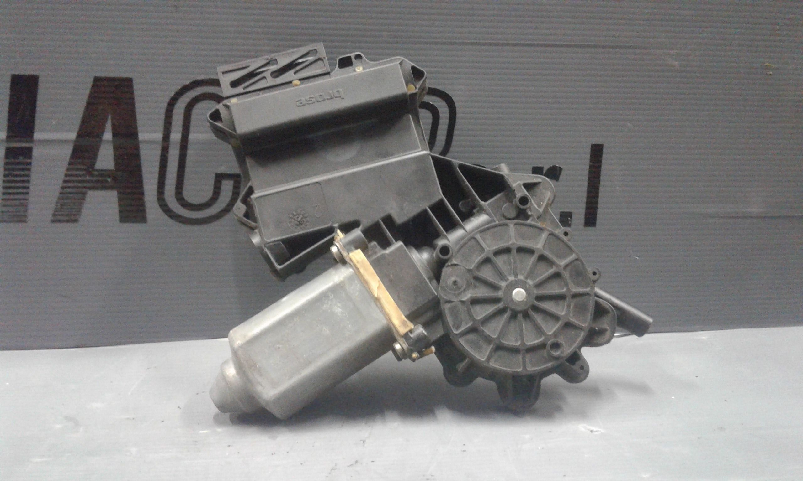 Motorino Alzacristallo Porta Ant. Sinistro 1010480 Usato