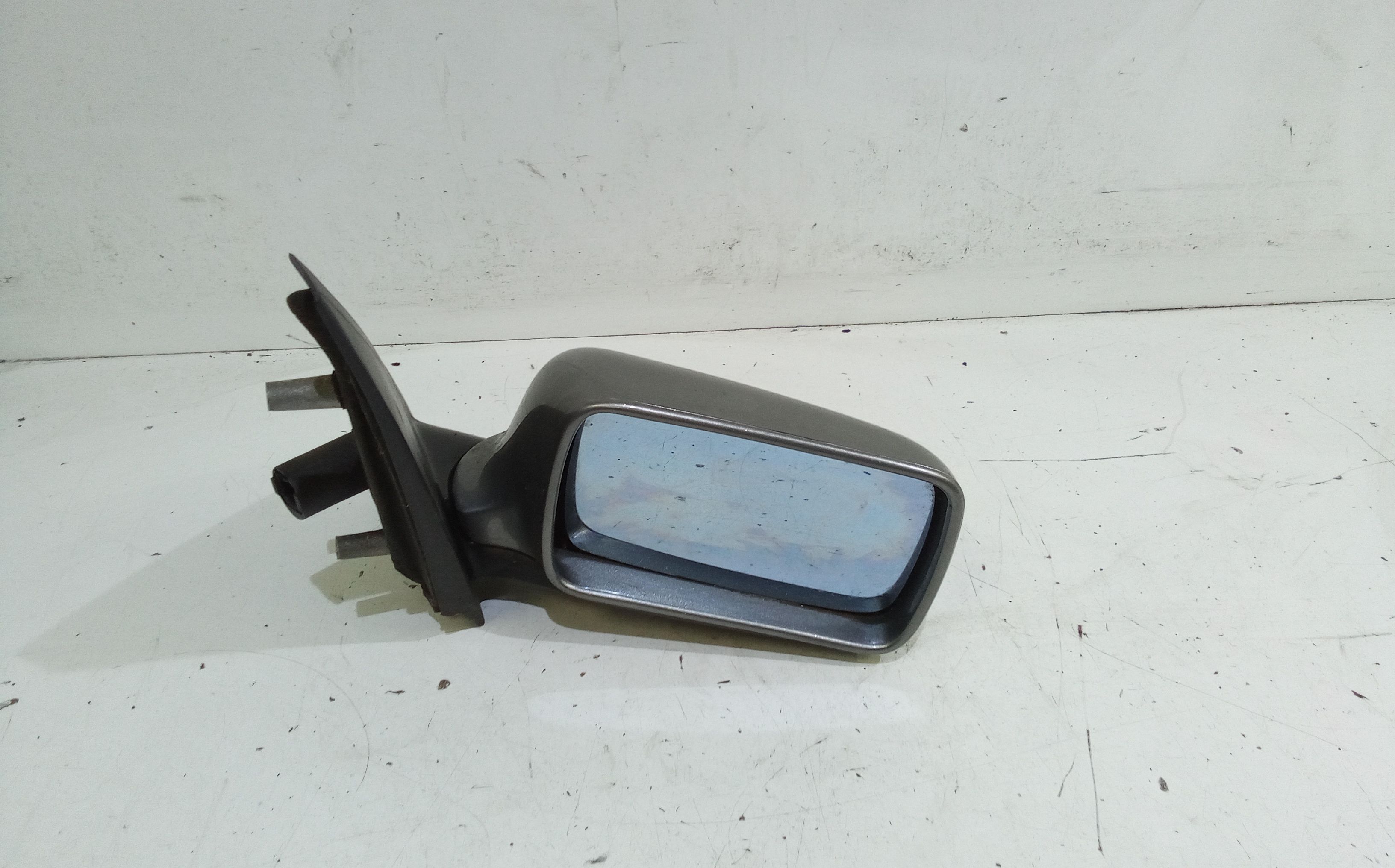 Retrovisore Est. Destro Usato