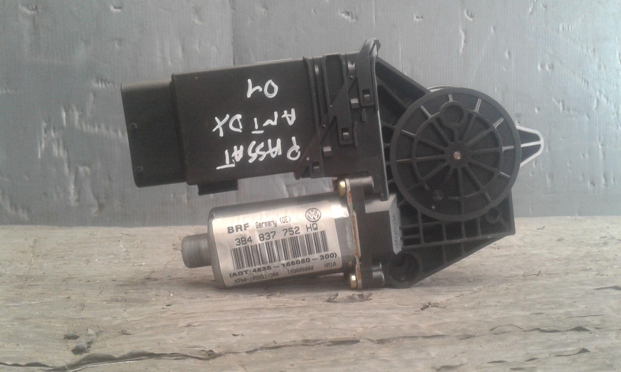 Motorino Alzacristallo Porta Ant. Destro 1C0959802A001 Usato