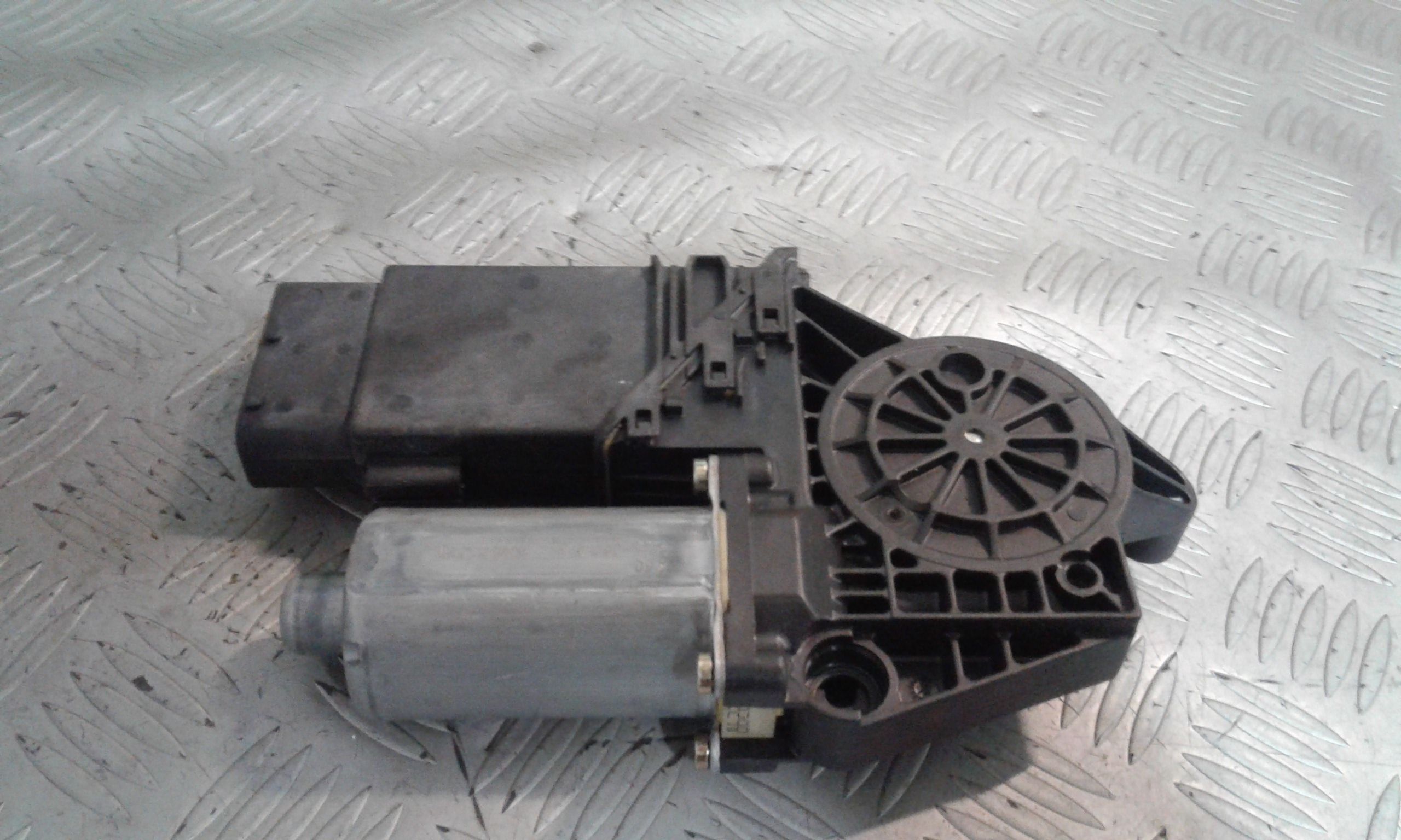 Motorino Alzacristallo Porta Ant. Destro Usato