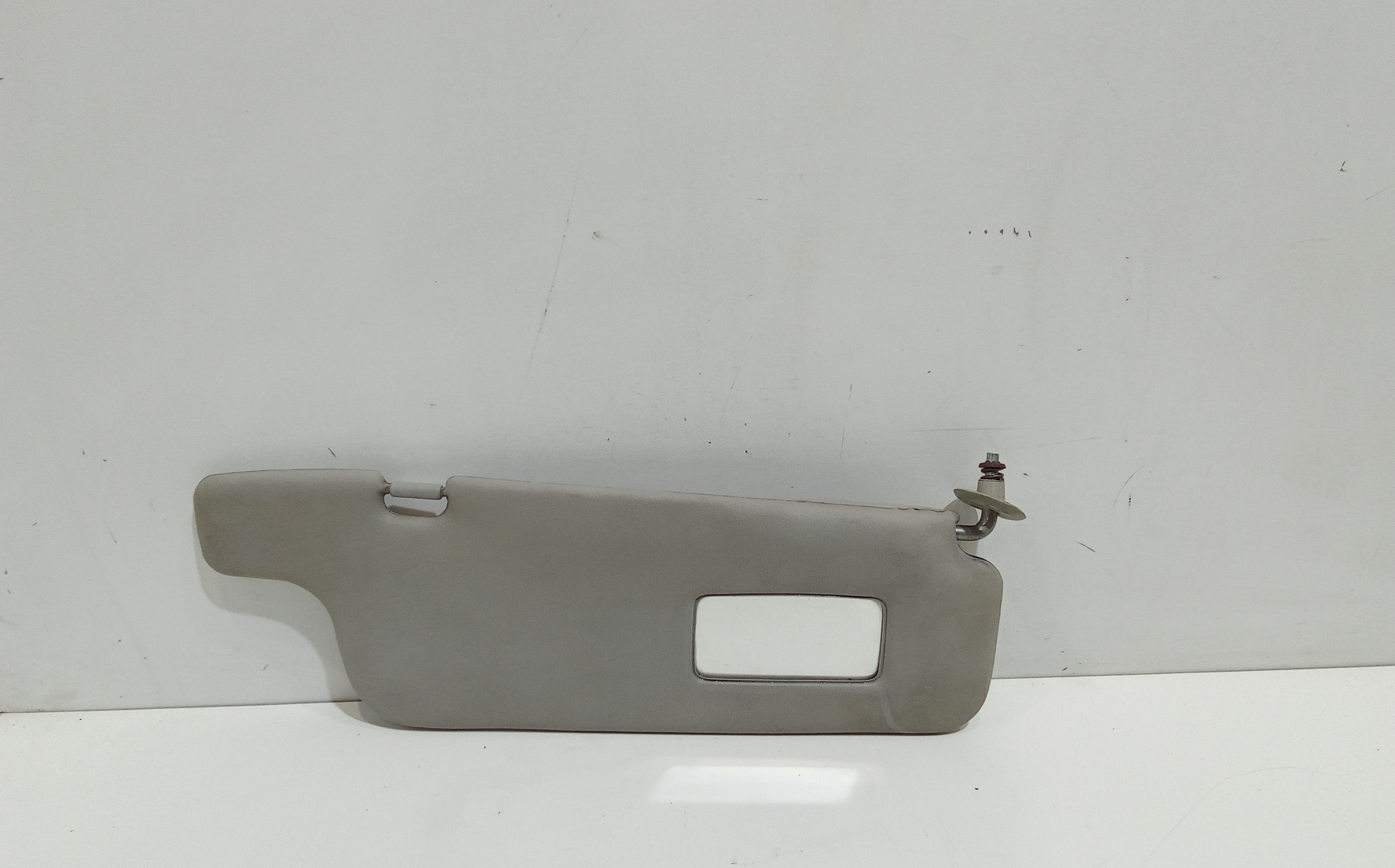 Aletta Parasole Parabrezza Destro 7431052041B0 Usato