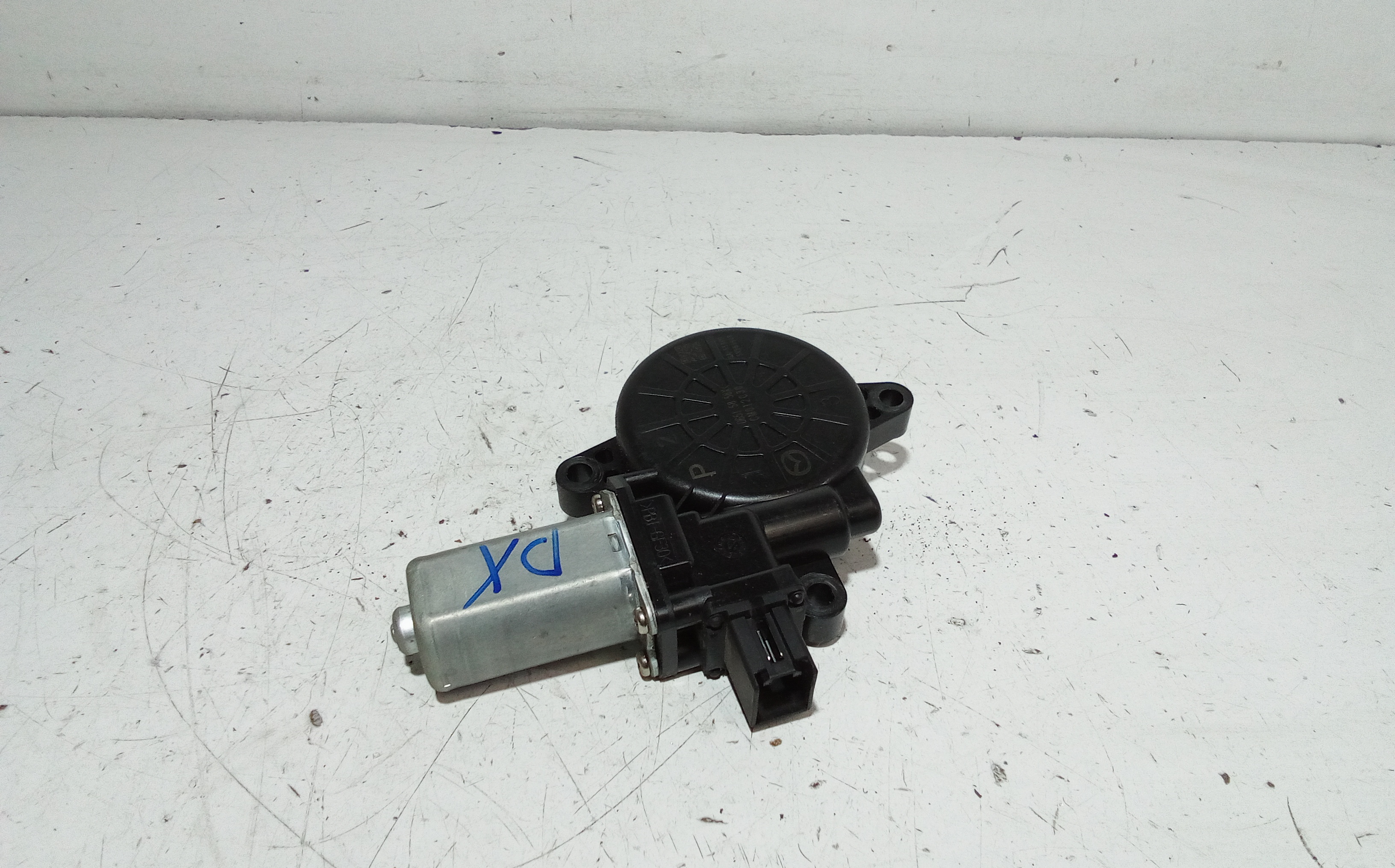 Motorino Alzacristallo Porta Ant. Destro D6515858XB Usato