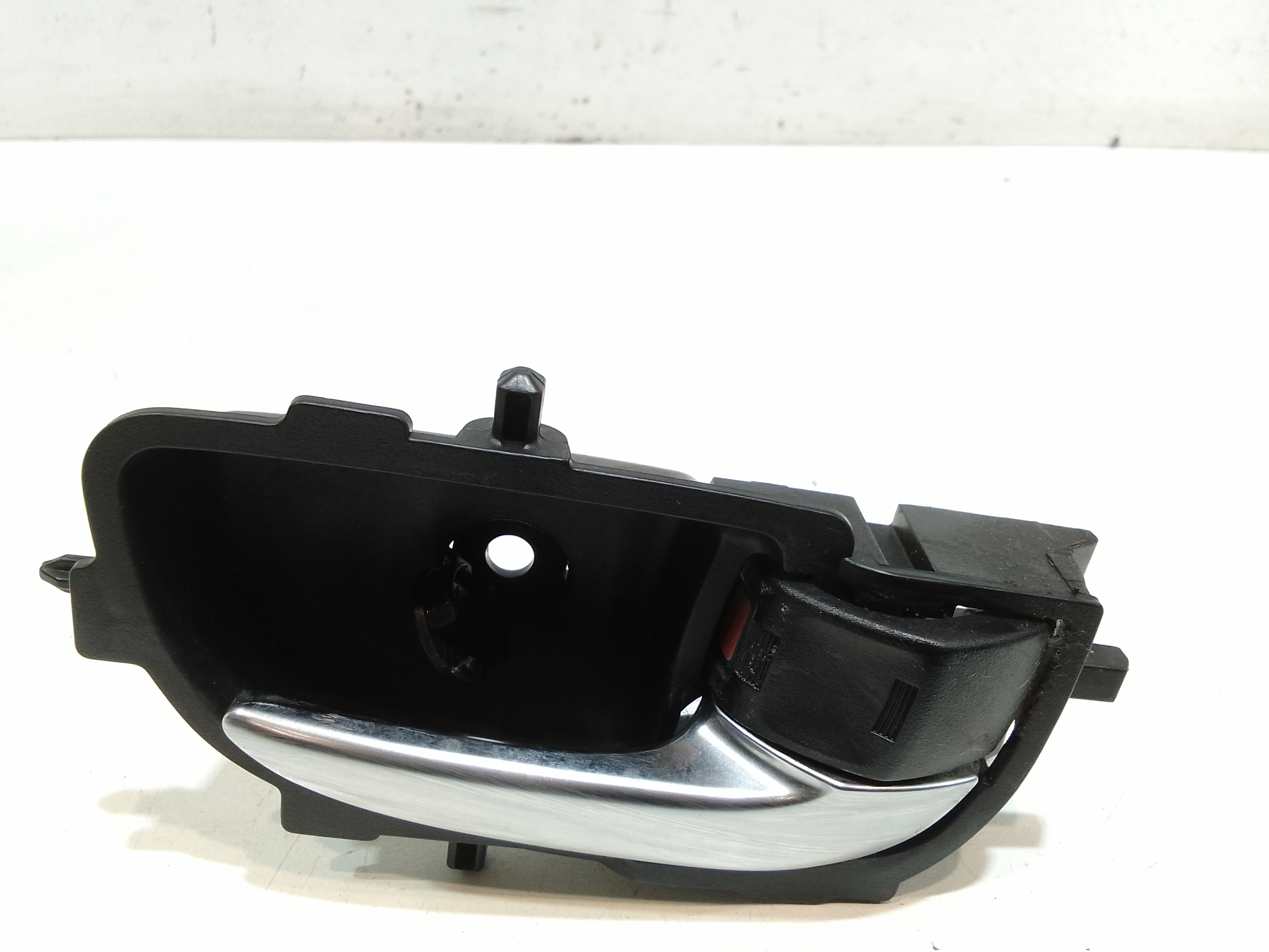 Maniglia Int. Apertura Porta Ant. Destro Usato