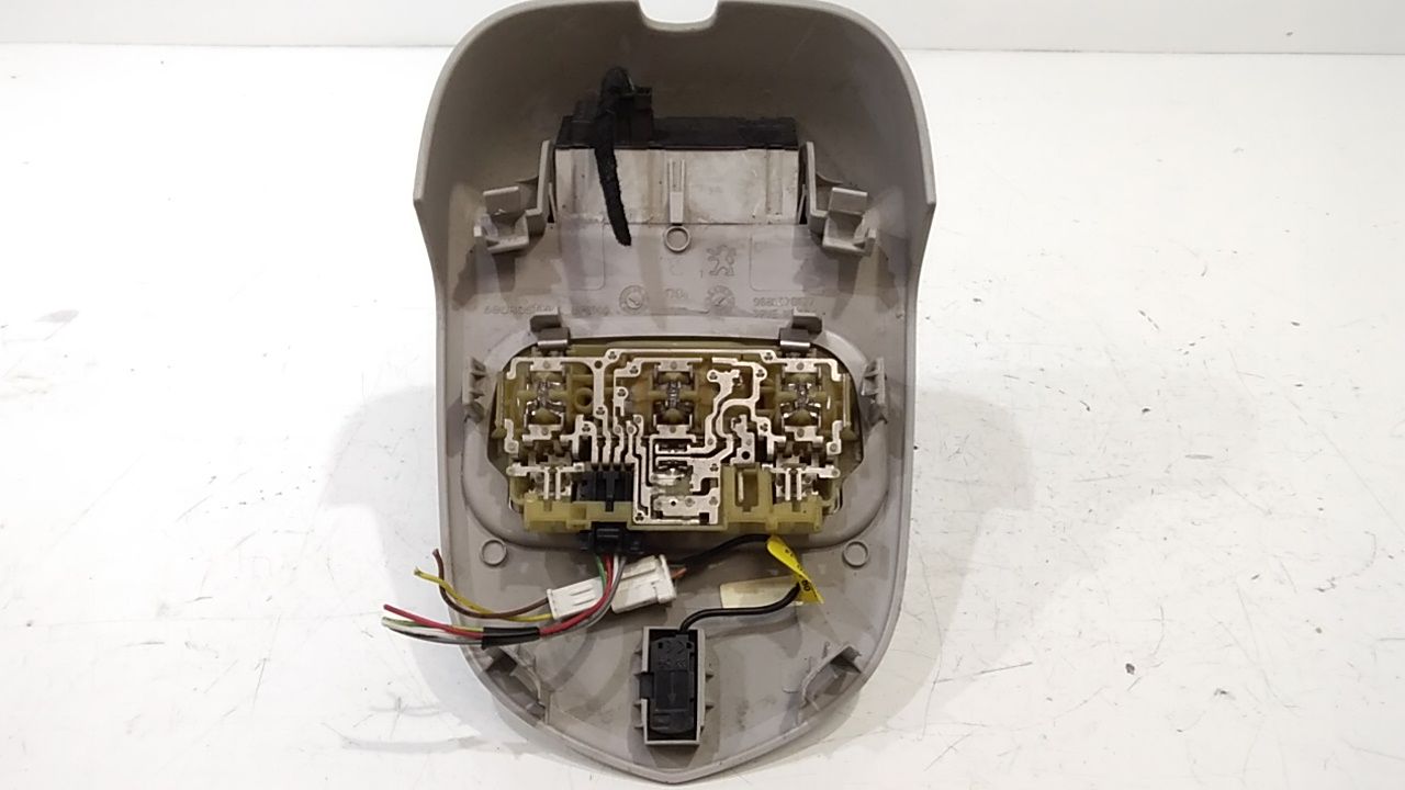 Luce Cortesia Ant. Tetto 6362Q2 Usato