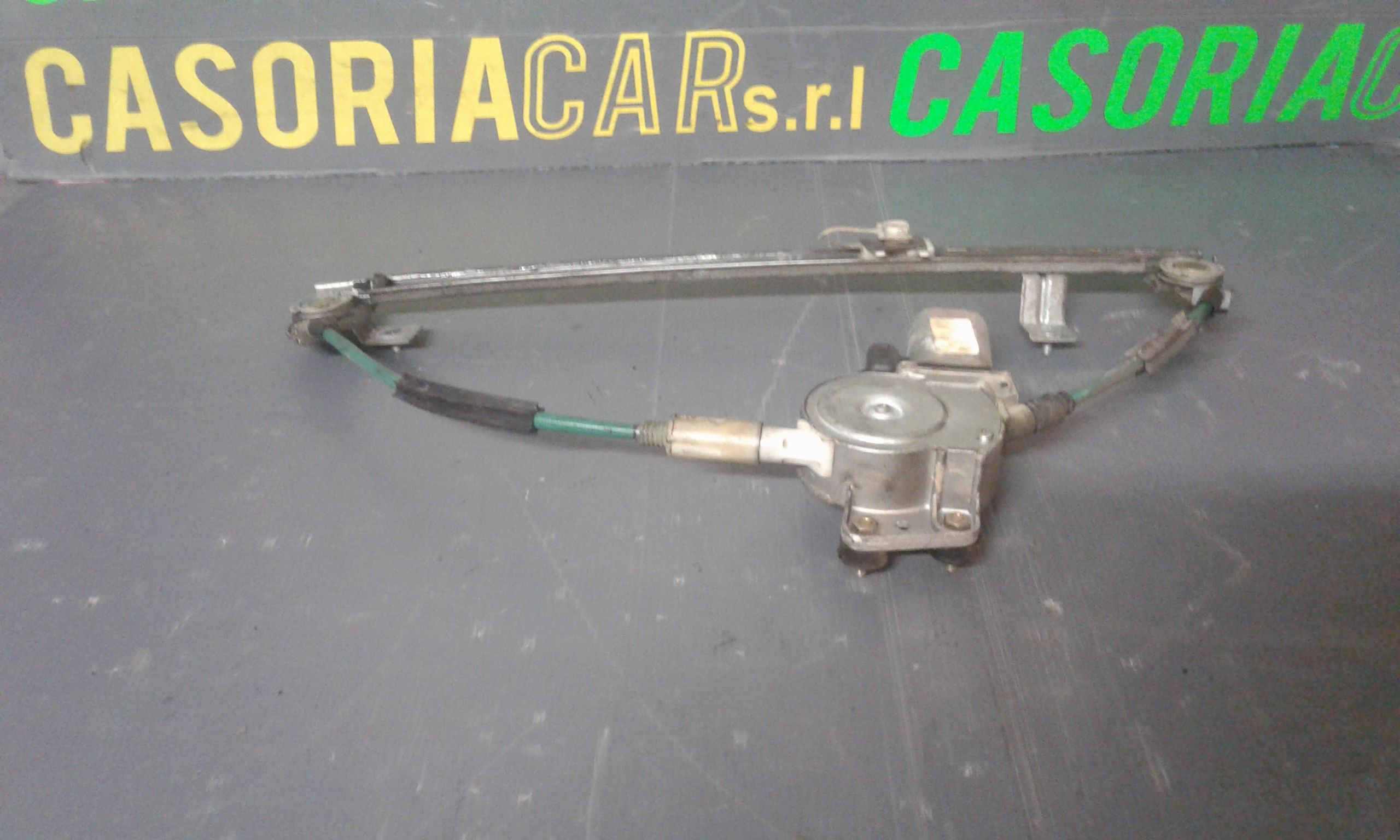 Alzacristallo Porta Ant. Destro Usato