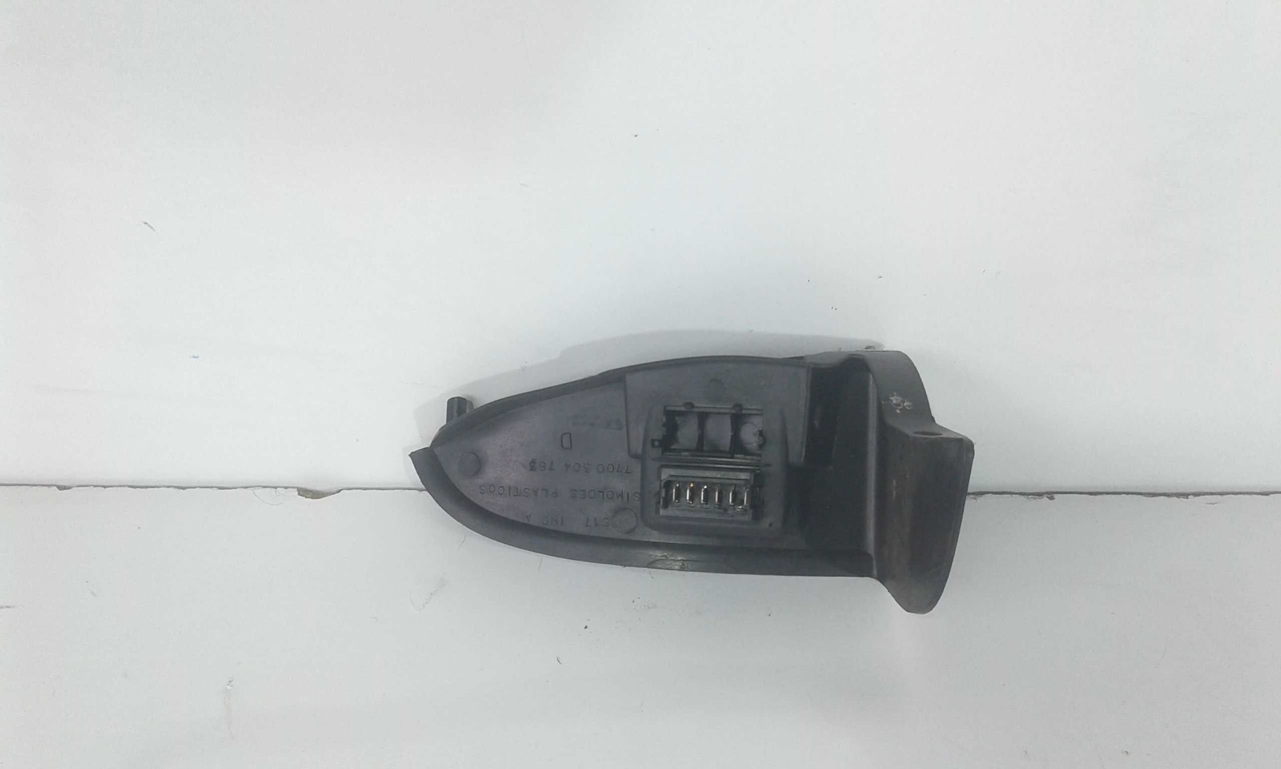 Interruttore Alzacristalli Porta Ant. Destro 2556100QAC Usato