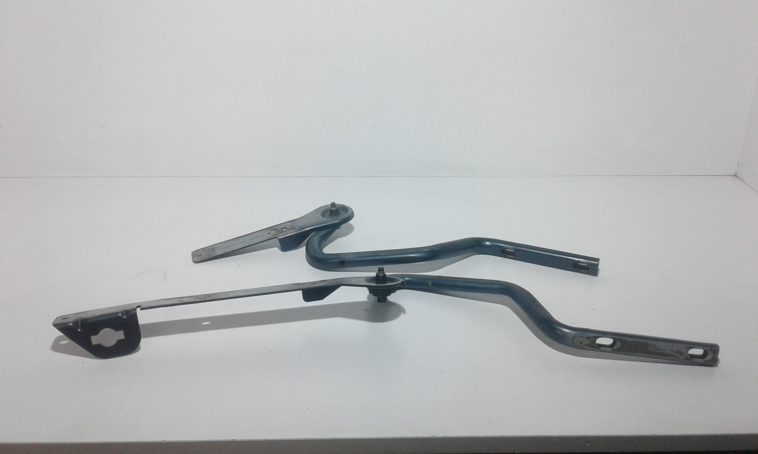 Cerniera Cofano Ant. Sinistro K04860687AA Usato