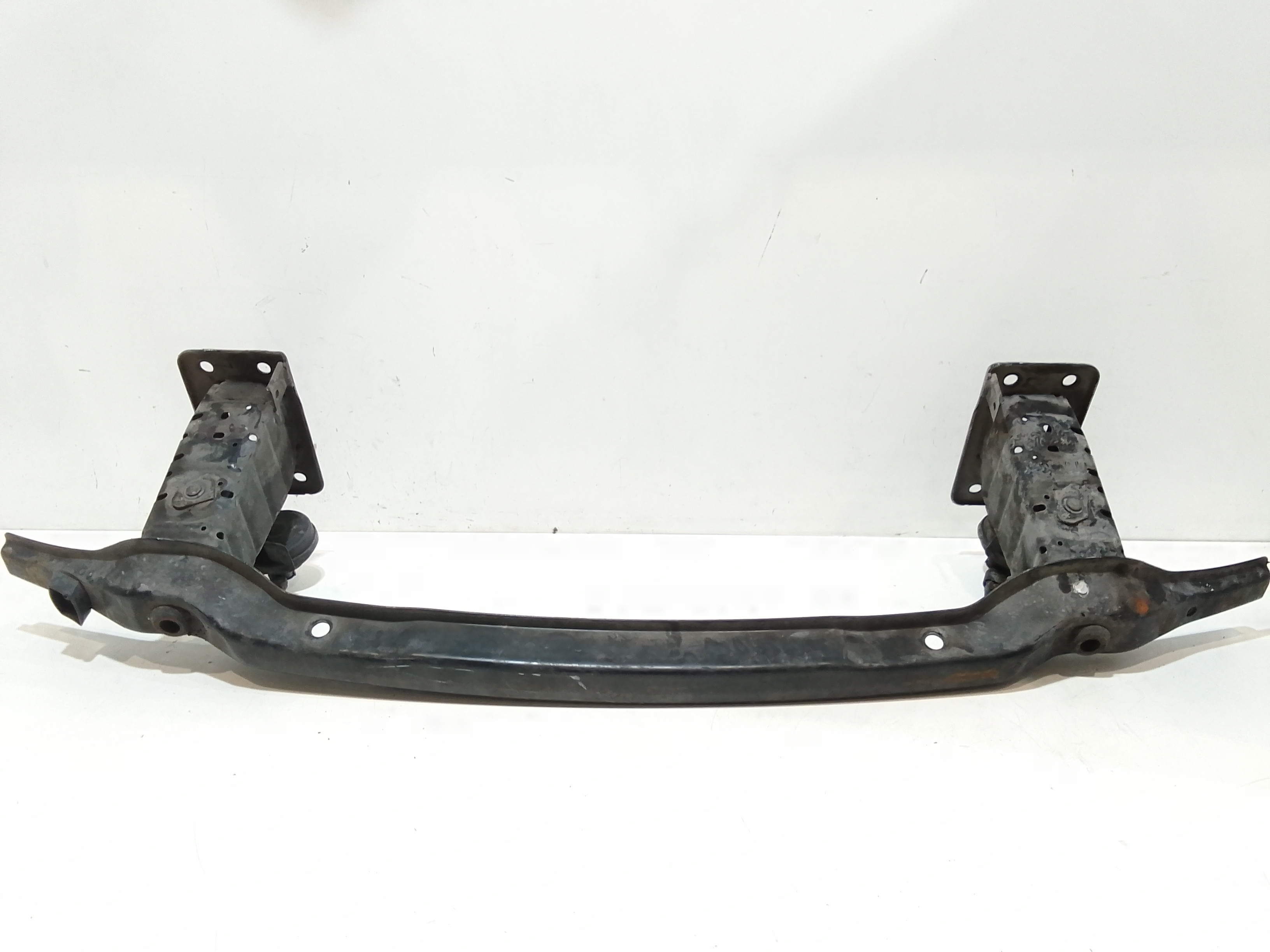 Rinforzo Paraurti Ant. Usato