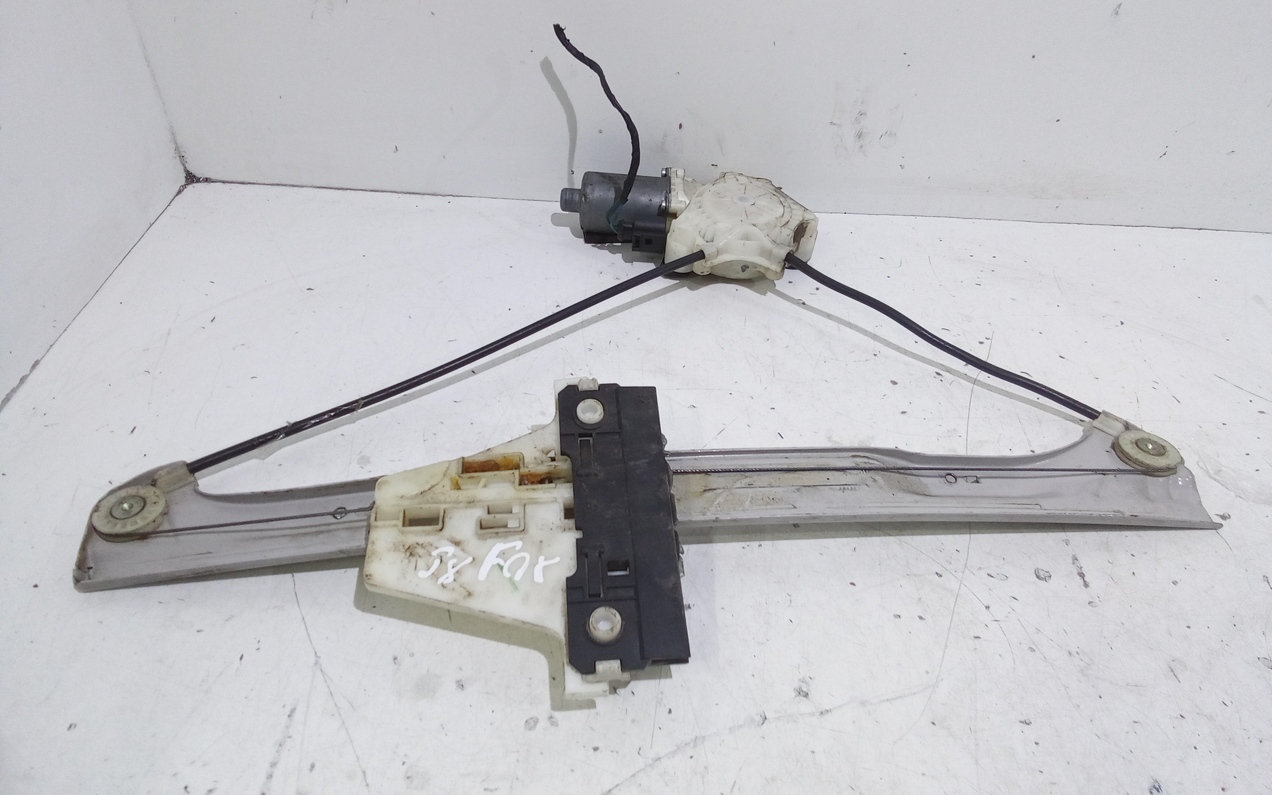 Alzacristallo Porta Ant. Sinistro 5Z3837501E Usato