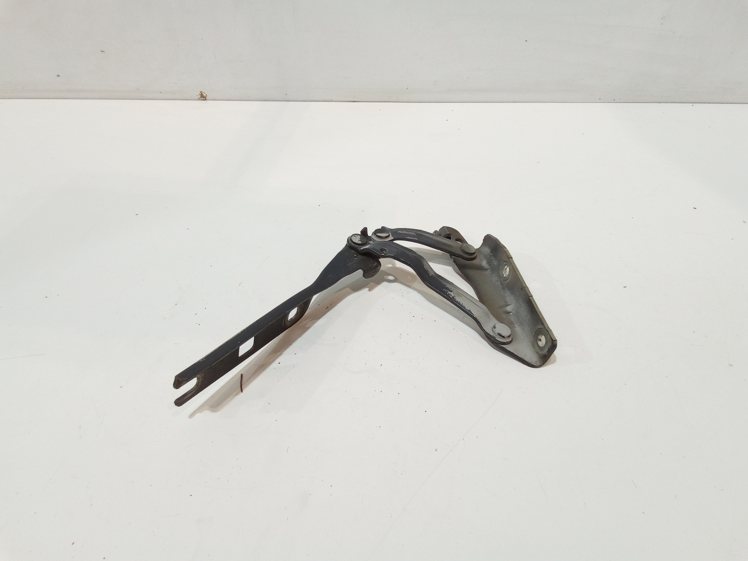 Cerniera Cofano Ant. Sinistro 1KM823301 Usato