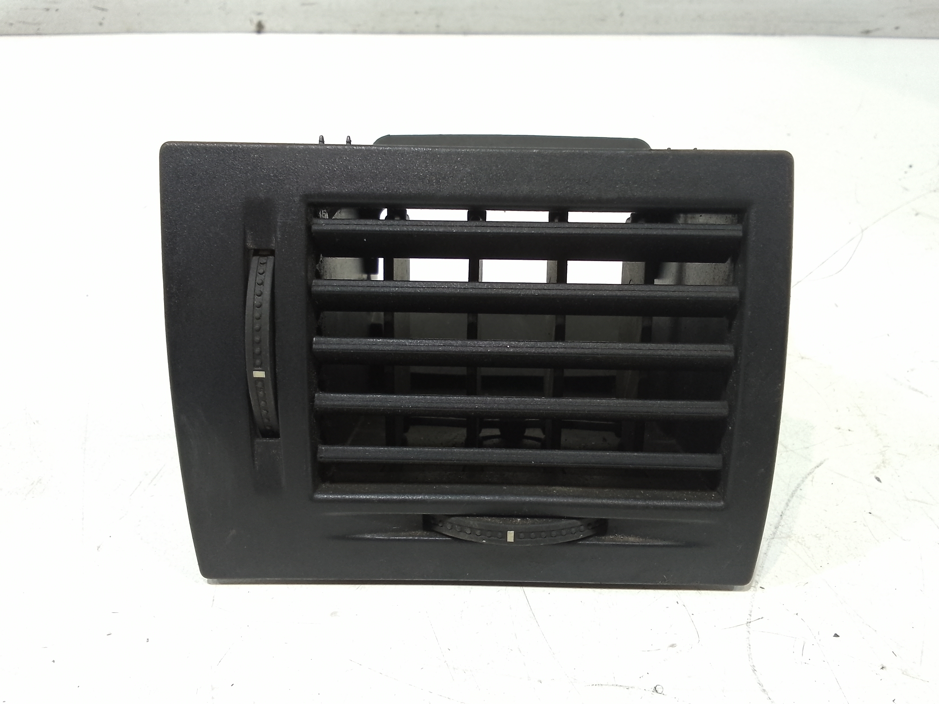 Condotto Aria Bocchette Lat. Cruscotto Sinistro Usato