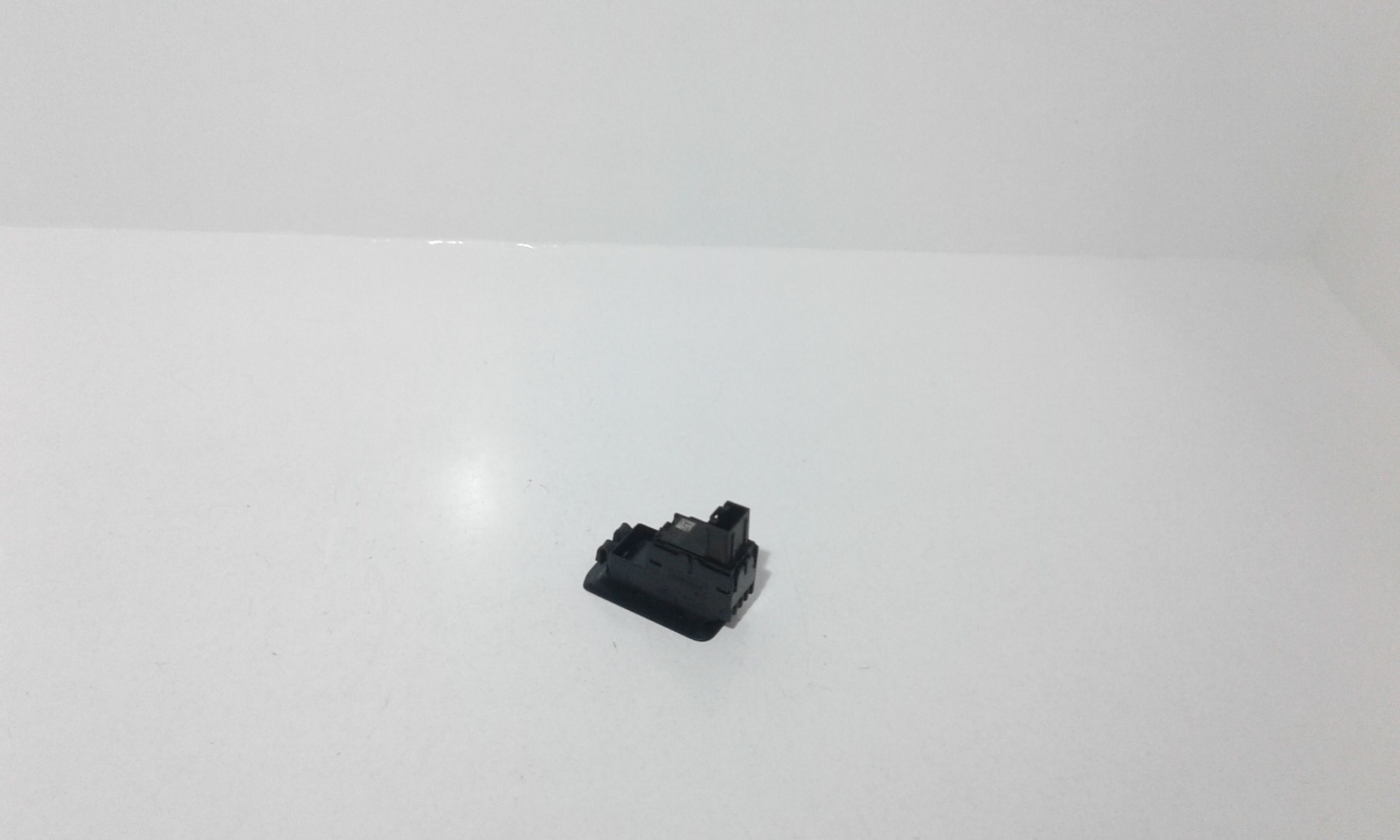 Interruttore Alzacristalli Porta Post. Destro 5G0959855KWHS Usato