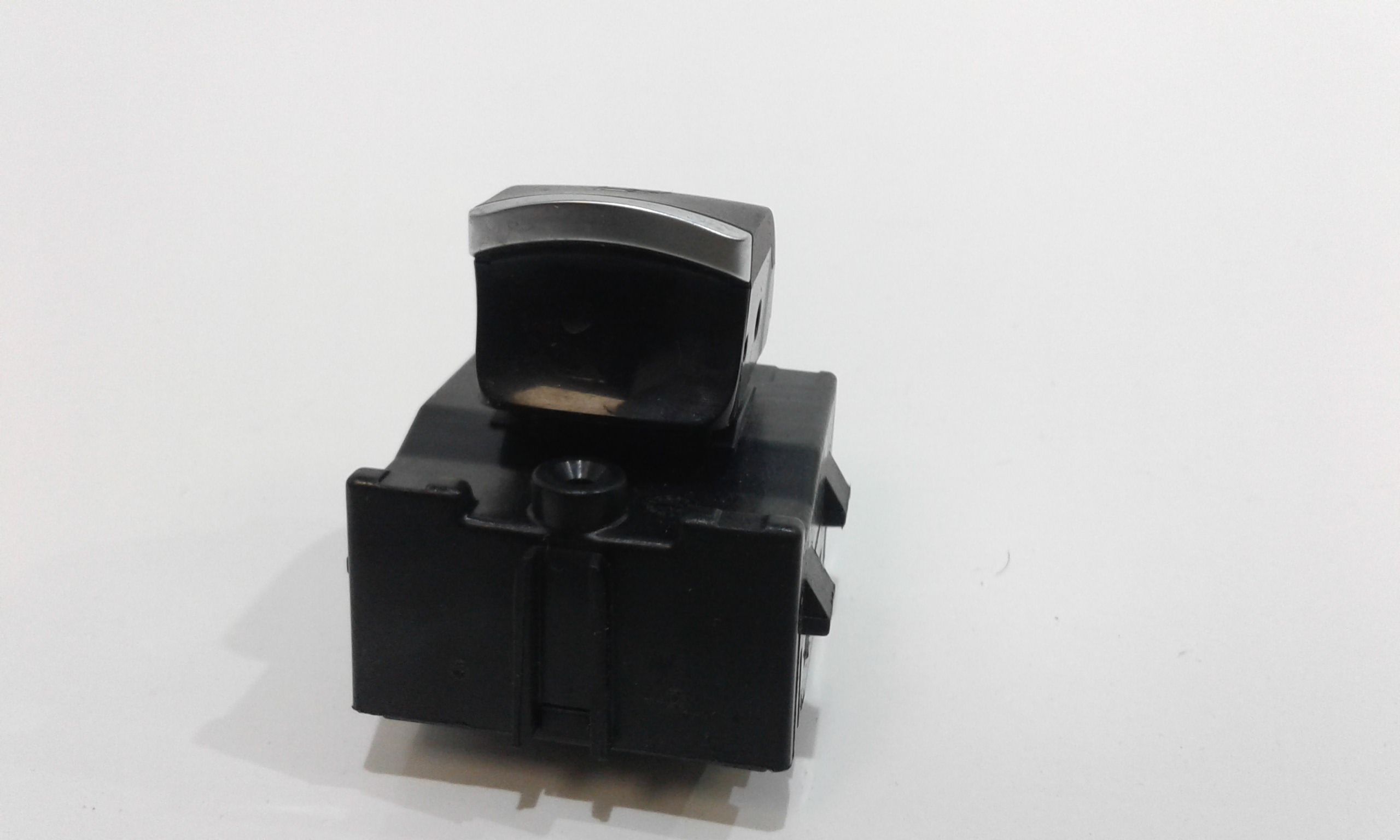 Interruttore Alzacristalli Porta Post. Sinistro 156116931 Usato