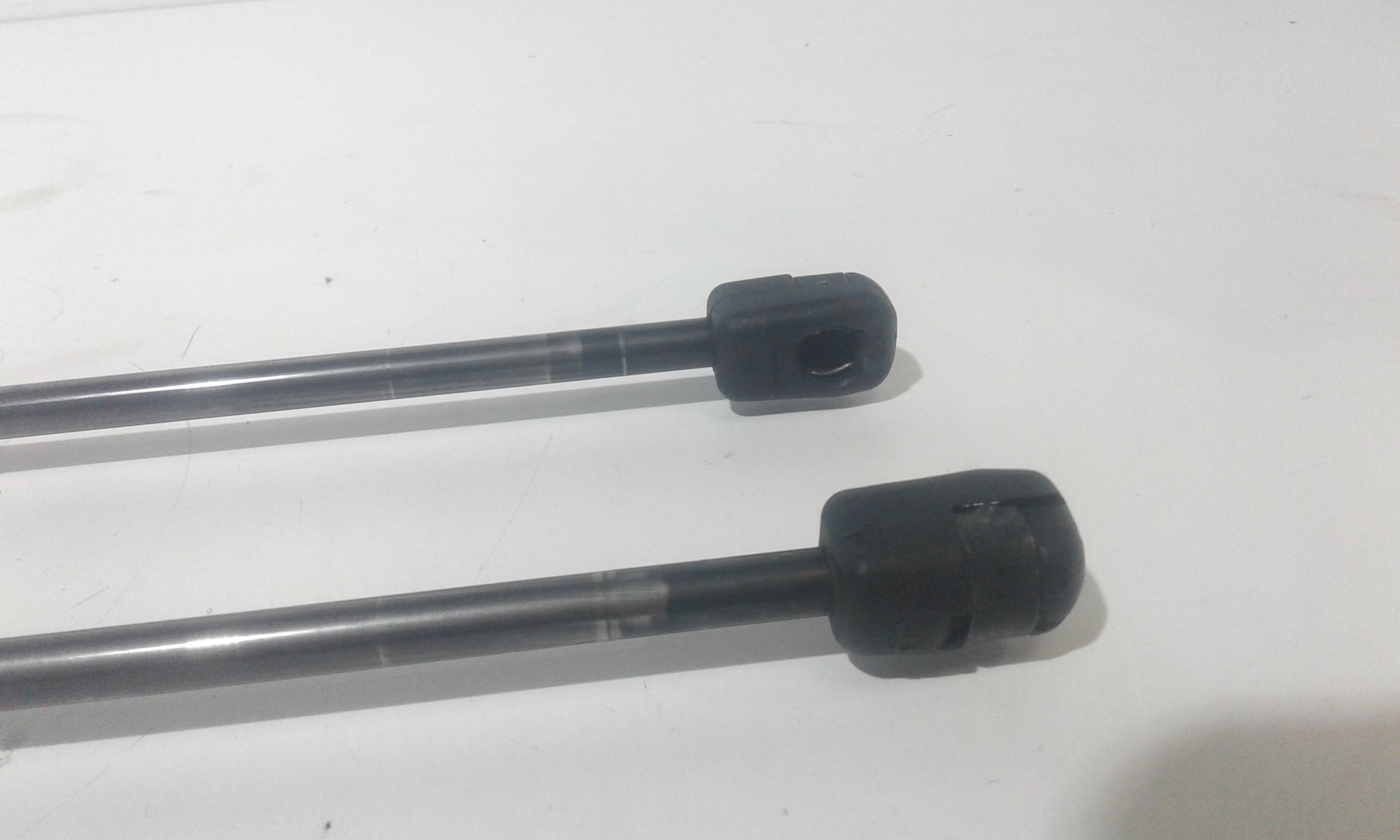 Cerniera Cofano Post. Destro Usato