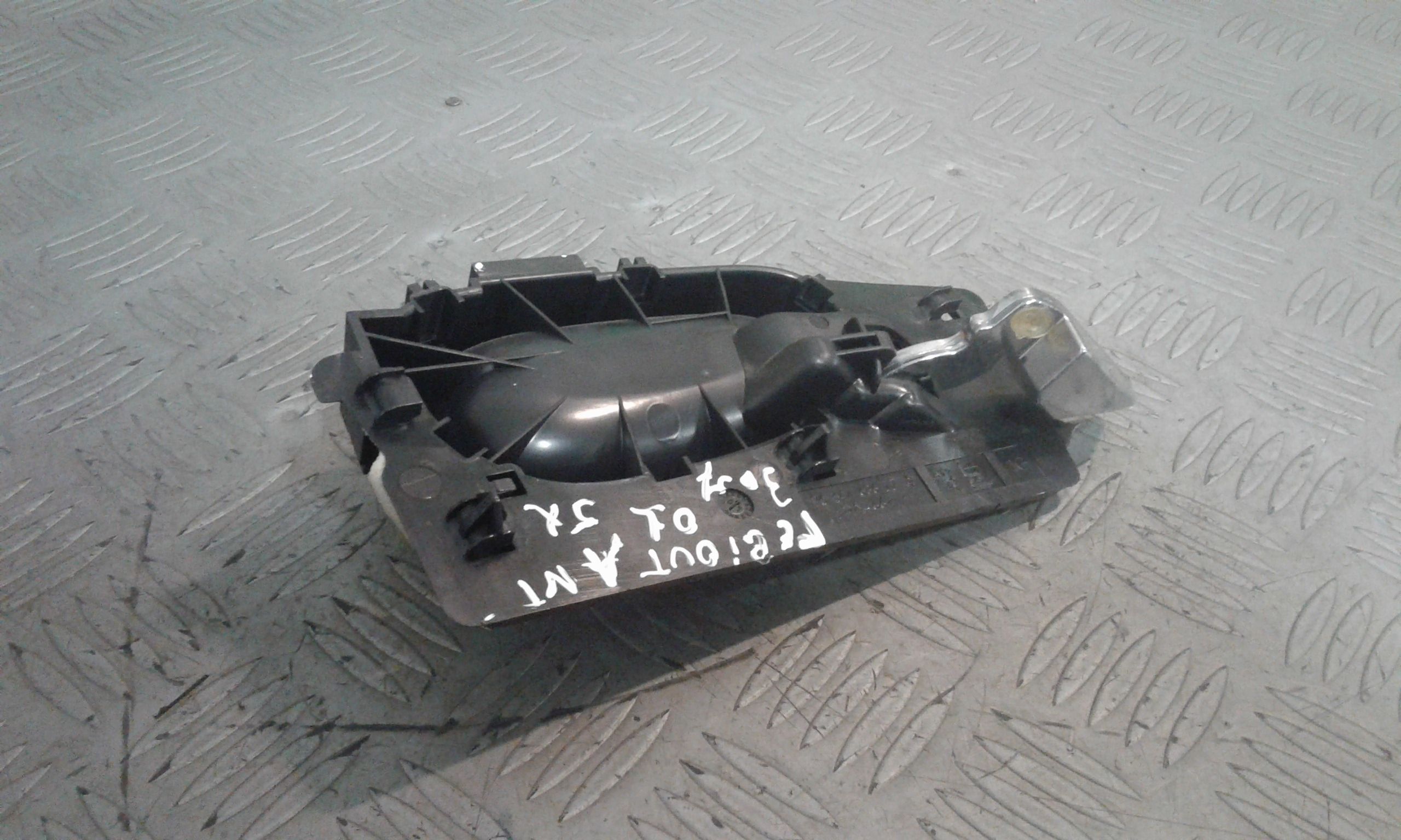 Maniglia Int. Apertura Porta Ant. Sinistro 9143E9 Usato