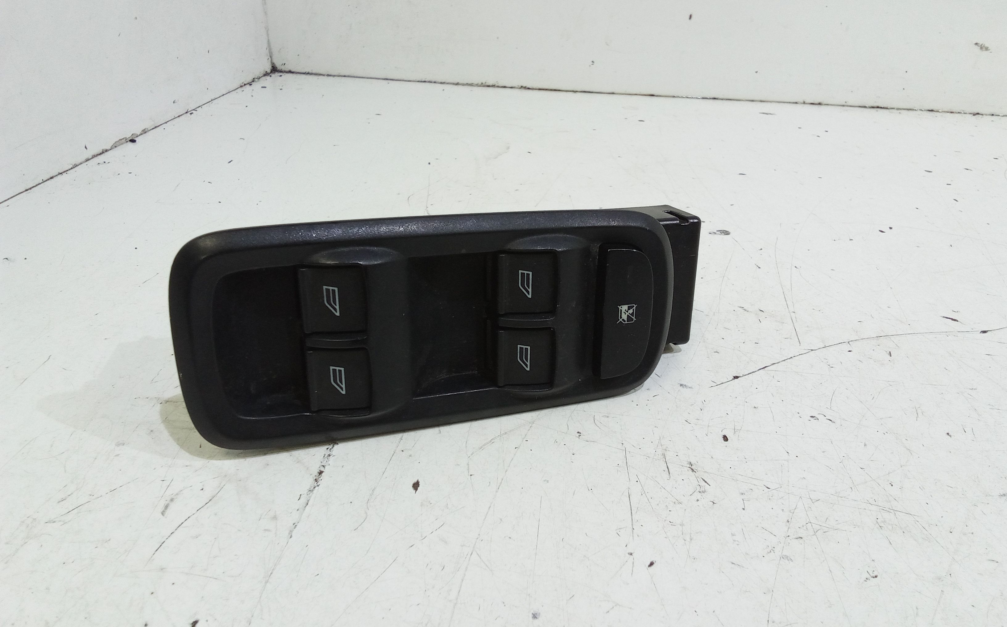 Interruttore Alzacristalli Porta Ant. Sinistro Usato