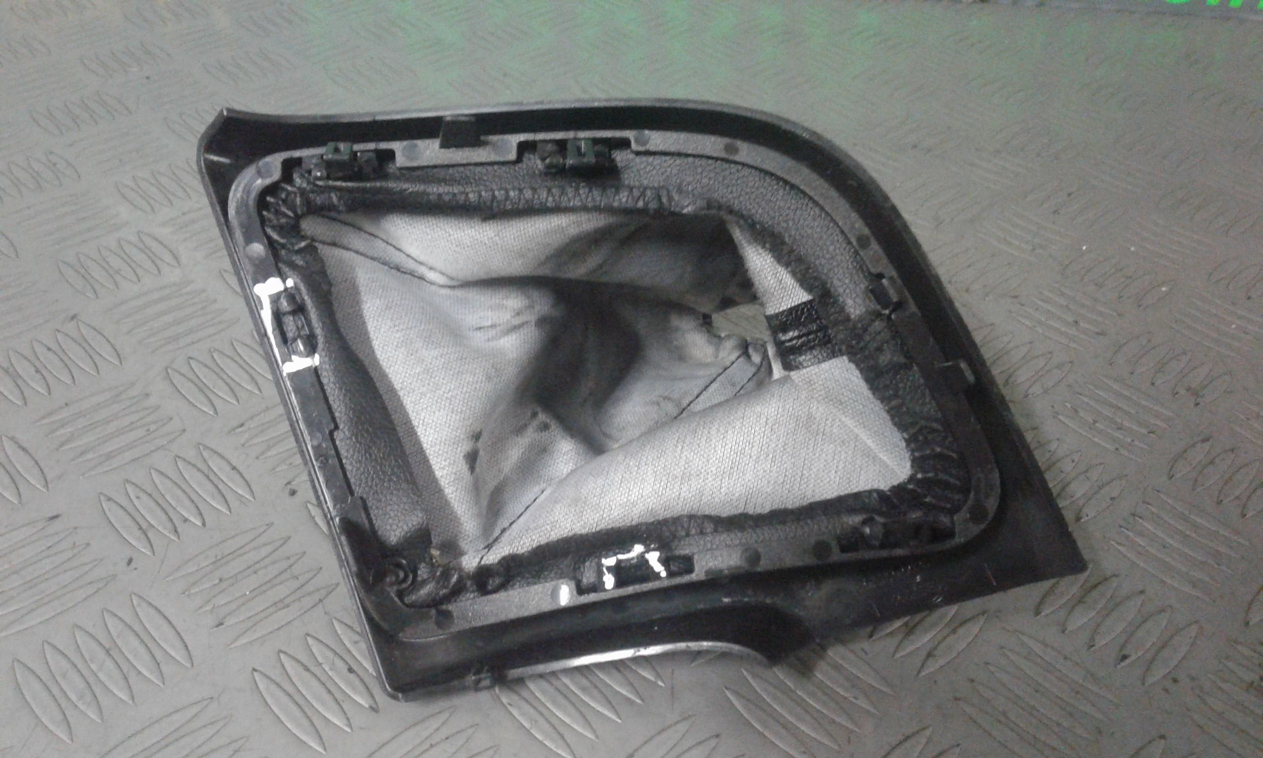 Cuffia Leva Cambio 1607196080 Usato