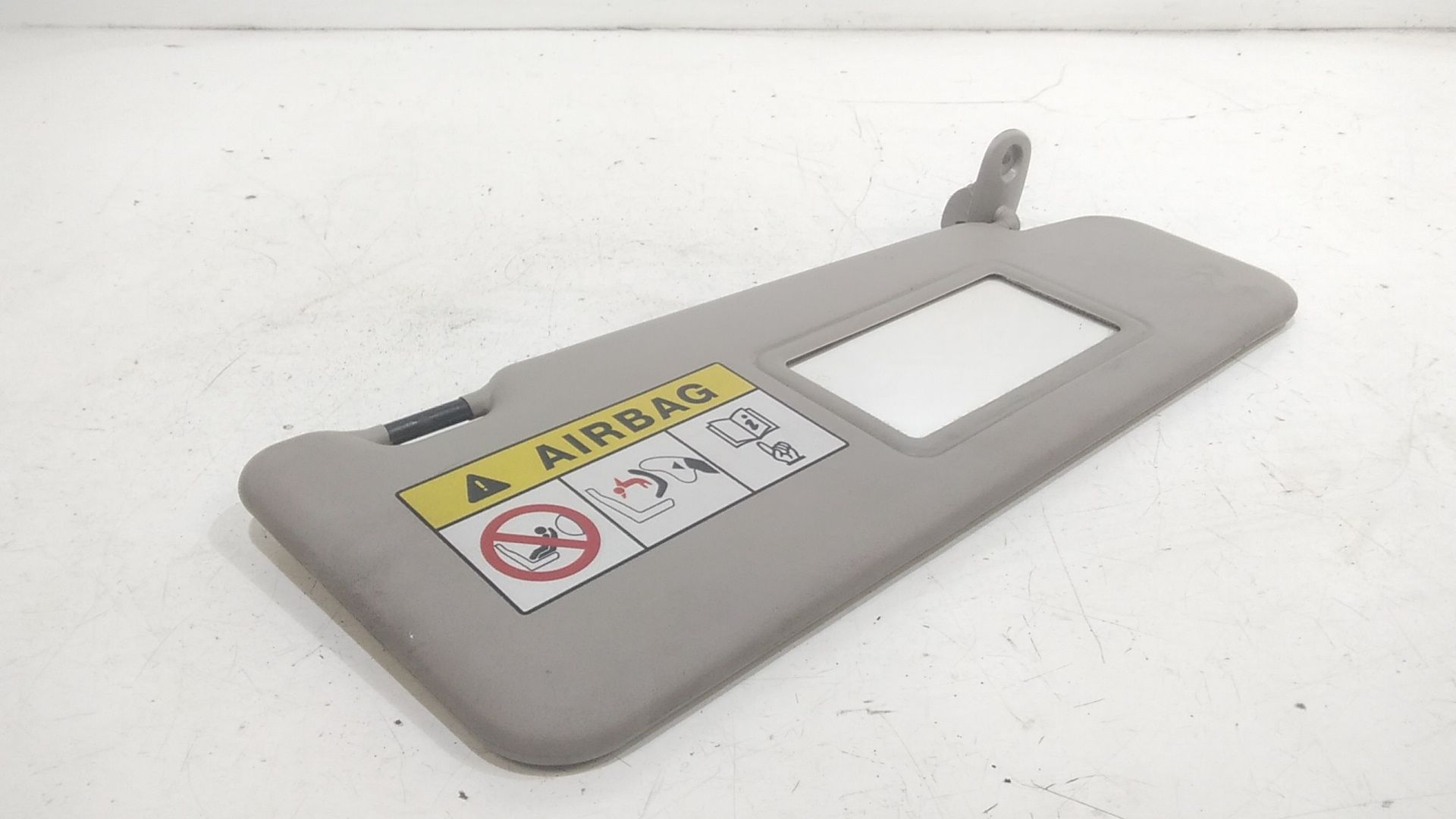 Aletta Parasole Parabrezza Destro 964006322R Usato