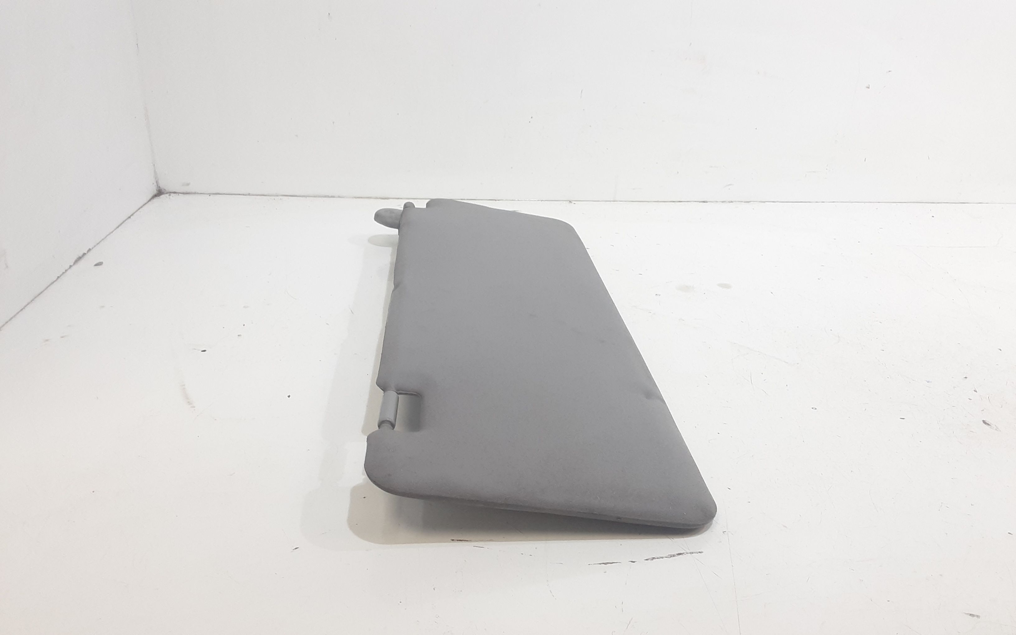 Aletta Parasole Parabrezza Destro 96400LA70A Usato