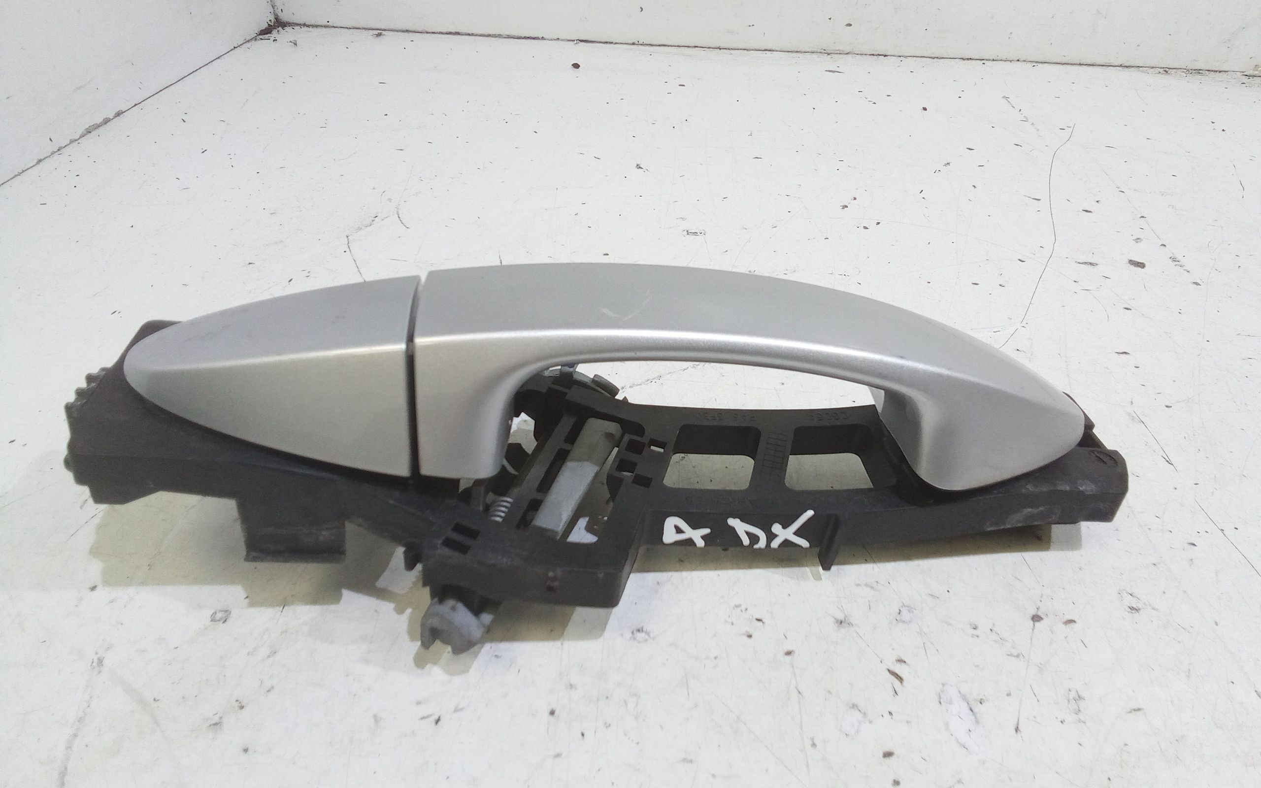 Maniglia Porta Ant. Destro 1596773 Usato