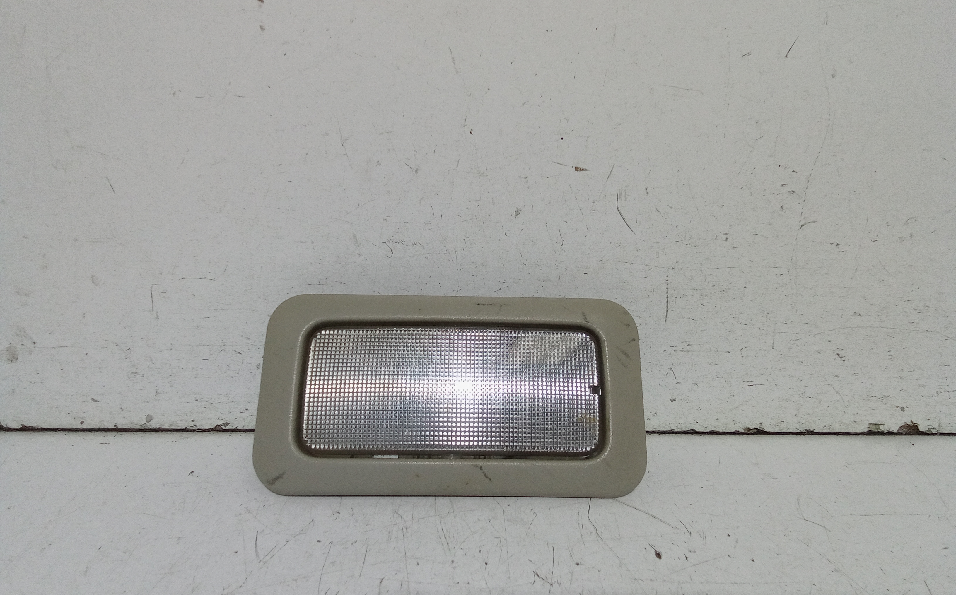 Luce Cortesia Ant. Tetto 735354549 Usato