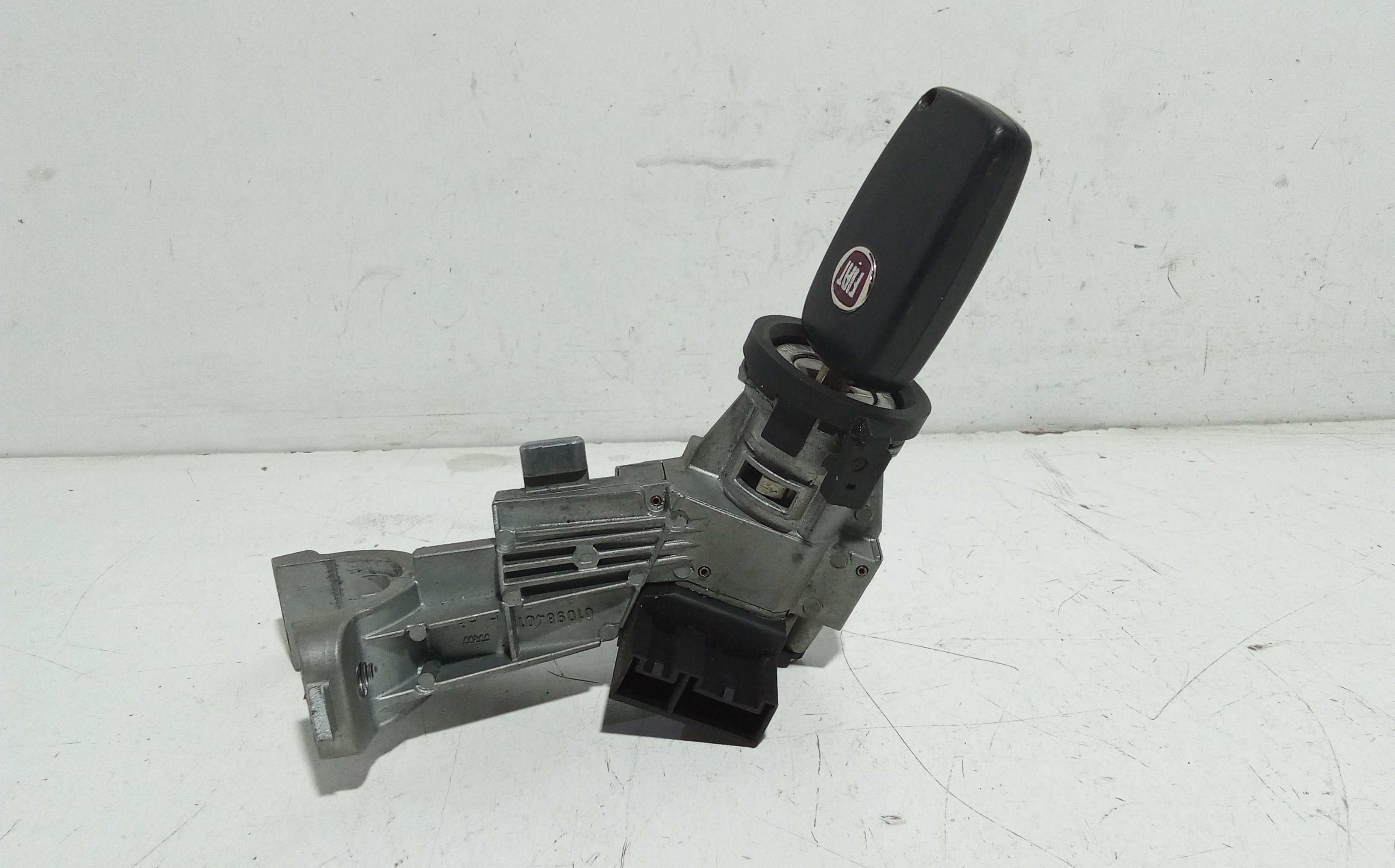 Commutatore Avviamento Con Cilindretti Serrature Usato