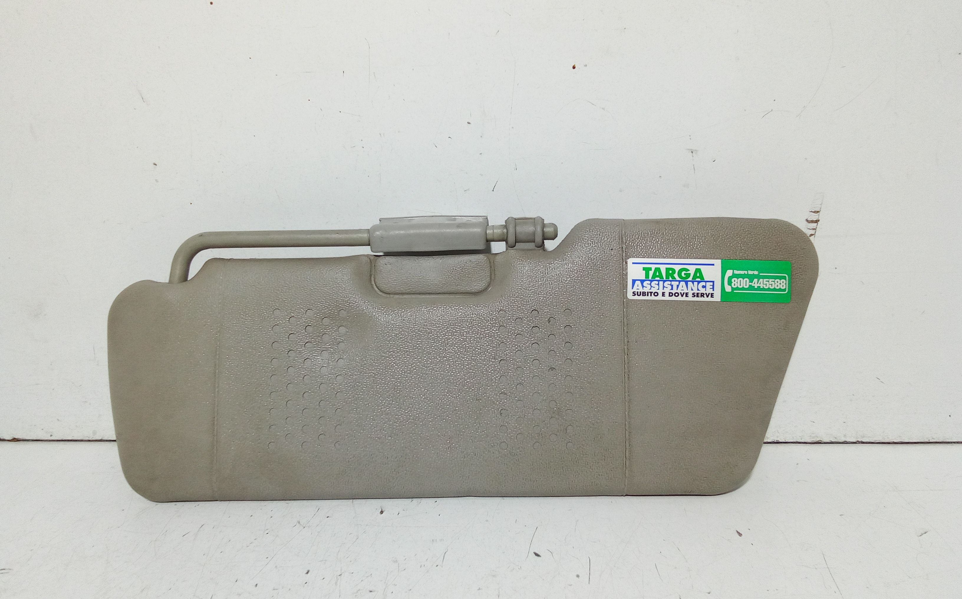 Aletta Parasole Parabrezza Sinistro 735244330 Usato