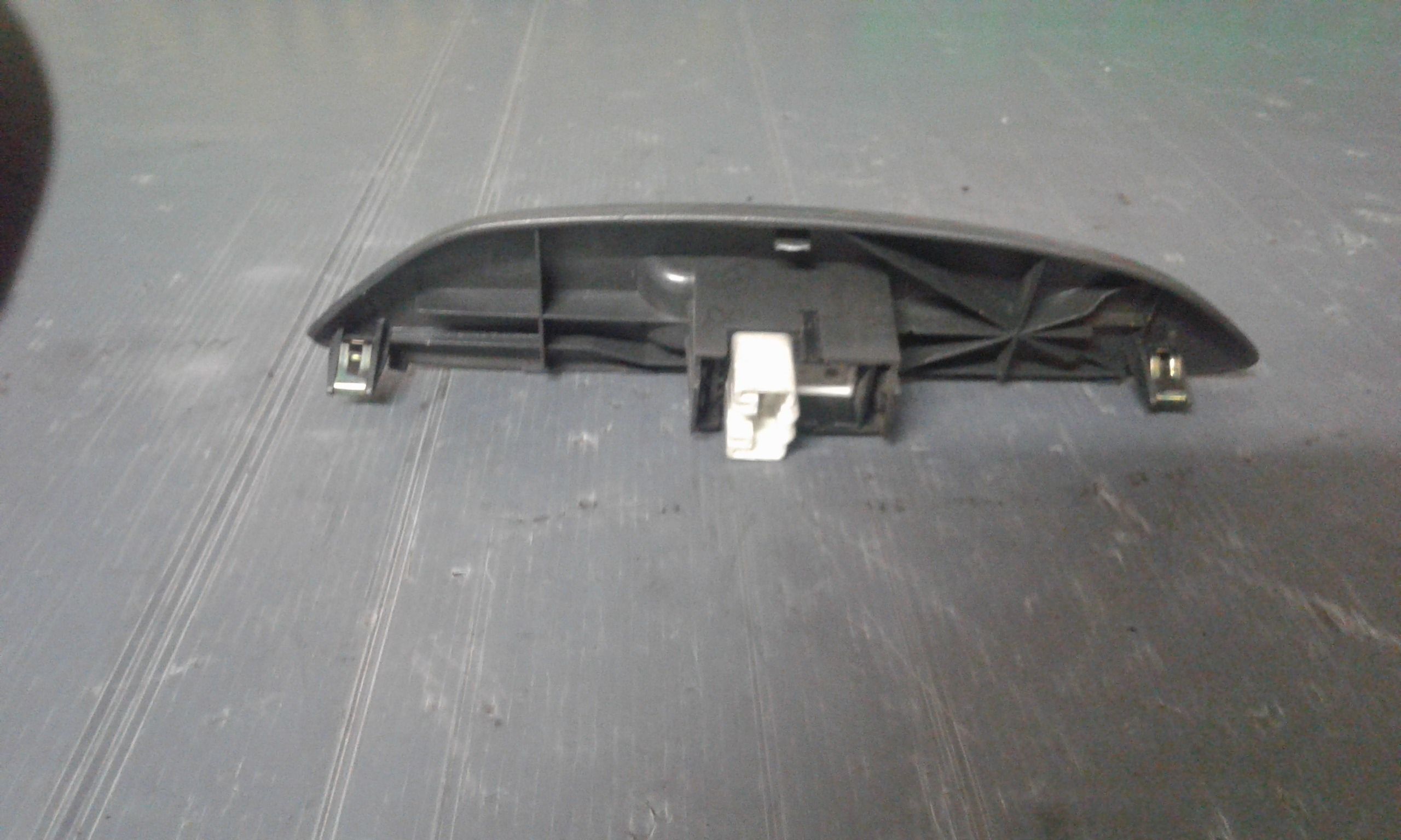 Interruttore Alzacristalli Porta Ant. Destro 8481012080 Usato