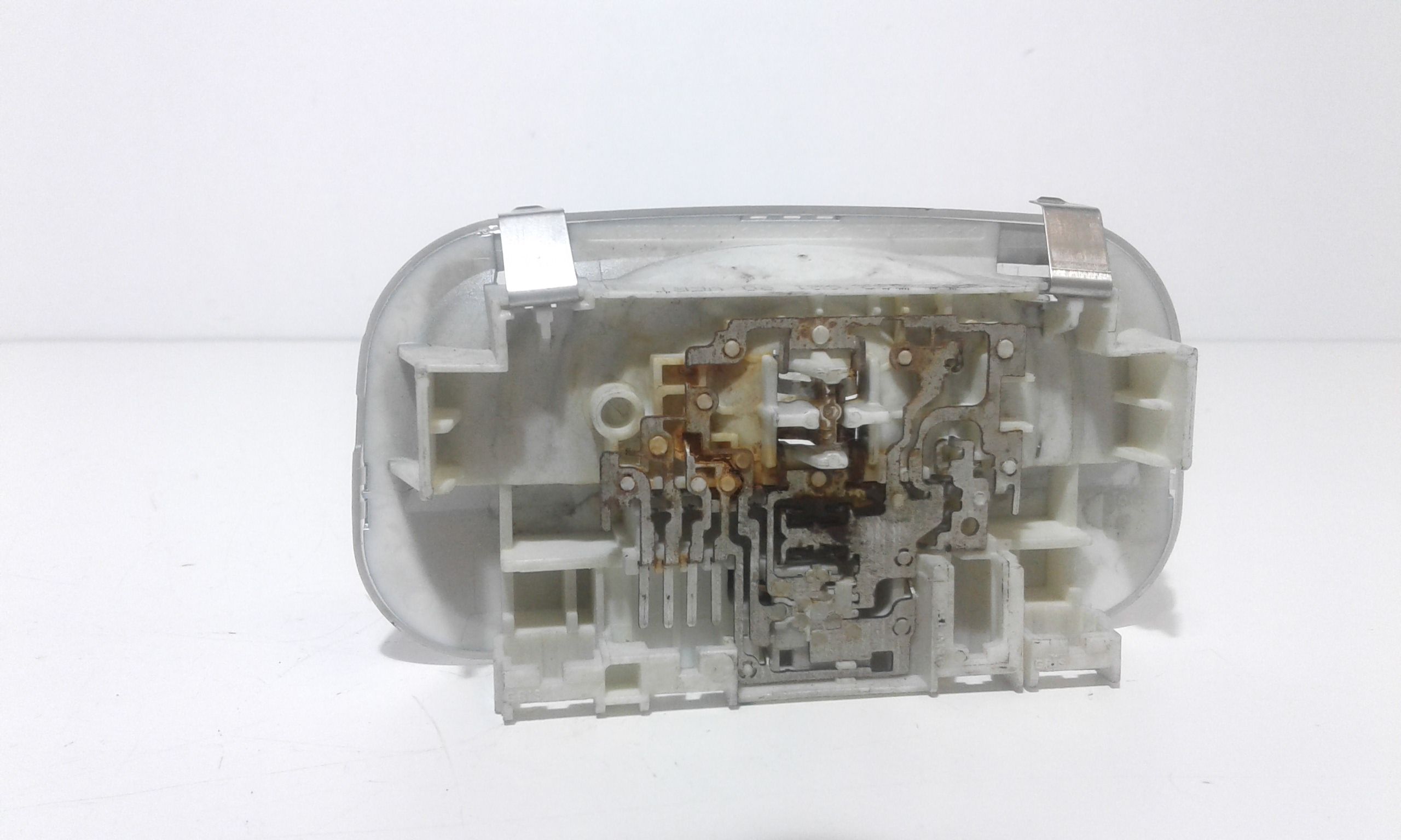 Luce Cortesia Centr. Tetto Usato