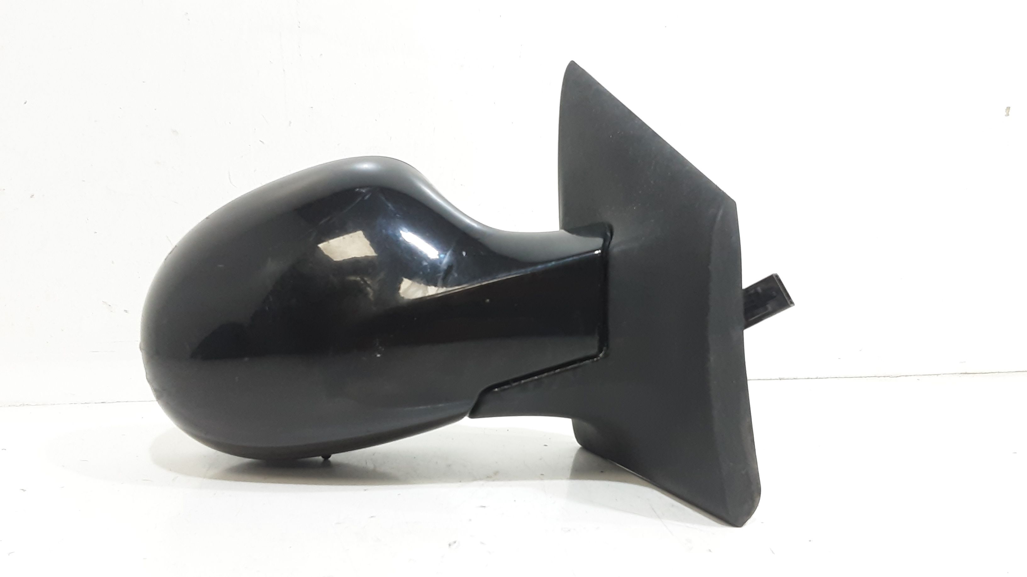 Retrovisore Est. Destro 7701067333 Usato