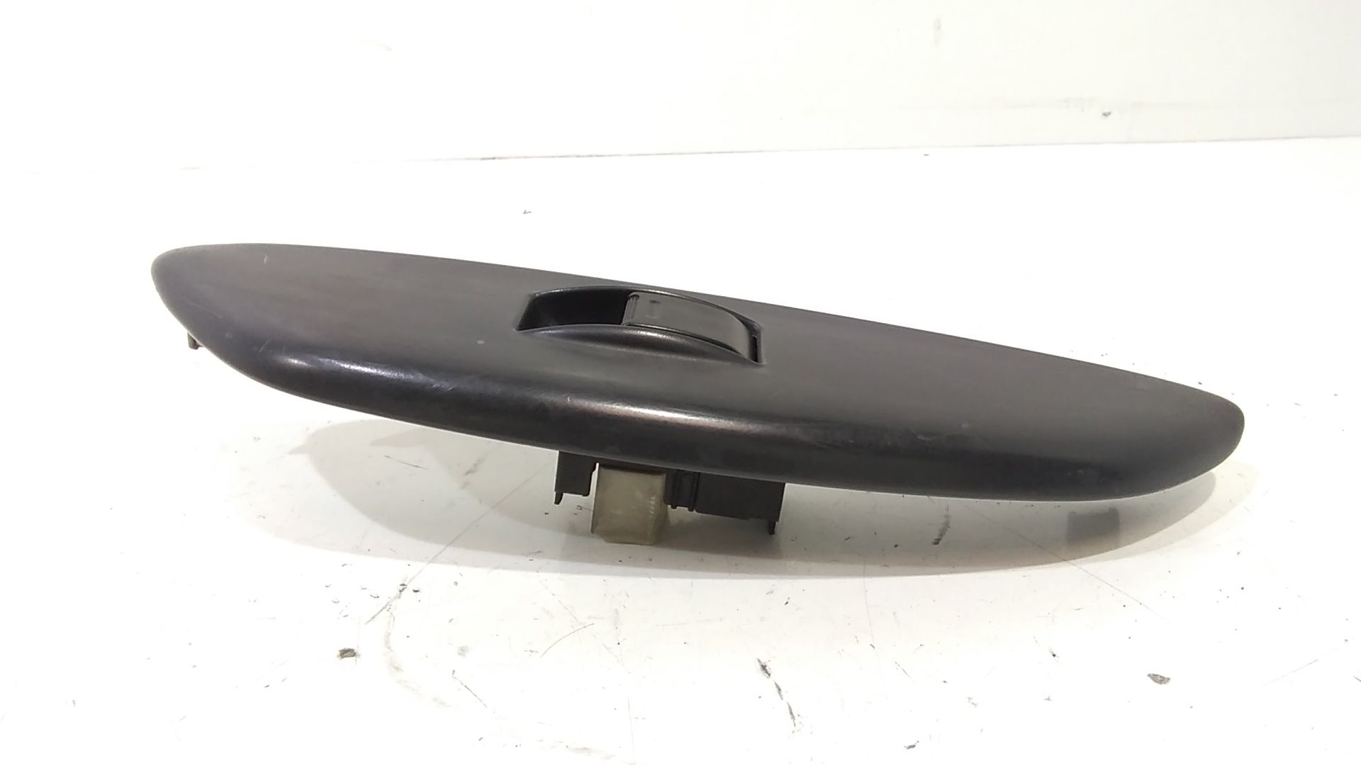 Interruttore Alzacristalli Porta Ant. Destro 8481012080 Usato