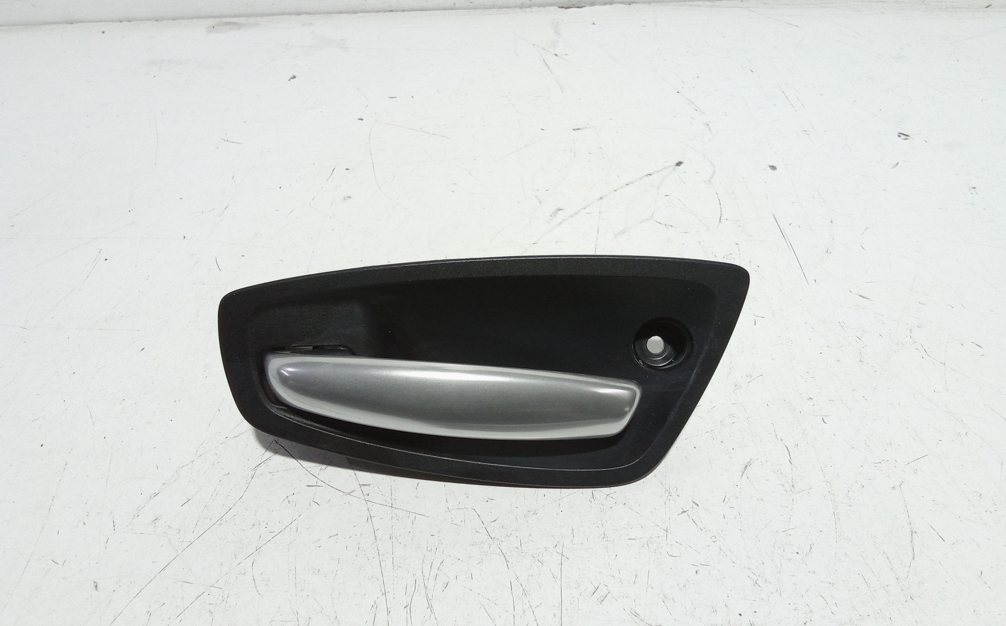 Maniglia Int. Apertura Porta Post. Sinistro 51417147167 Usato