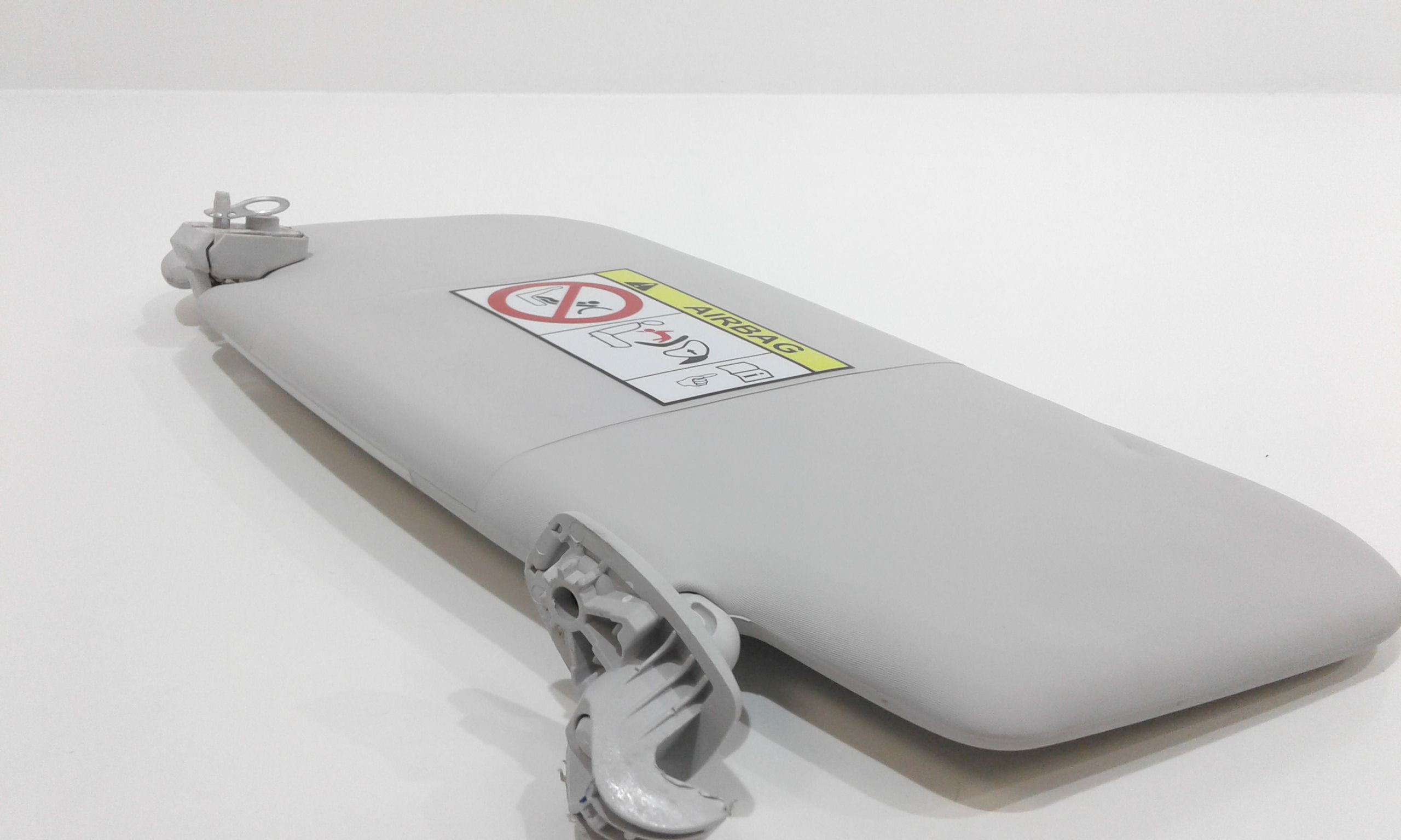 Aletta Parasole Parabrezza Destro 735595122 Usato