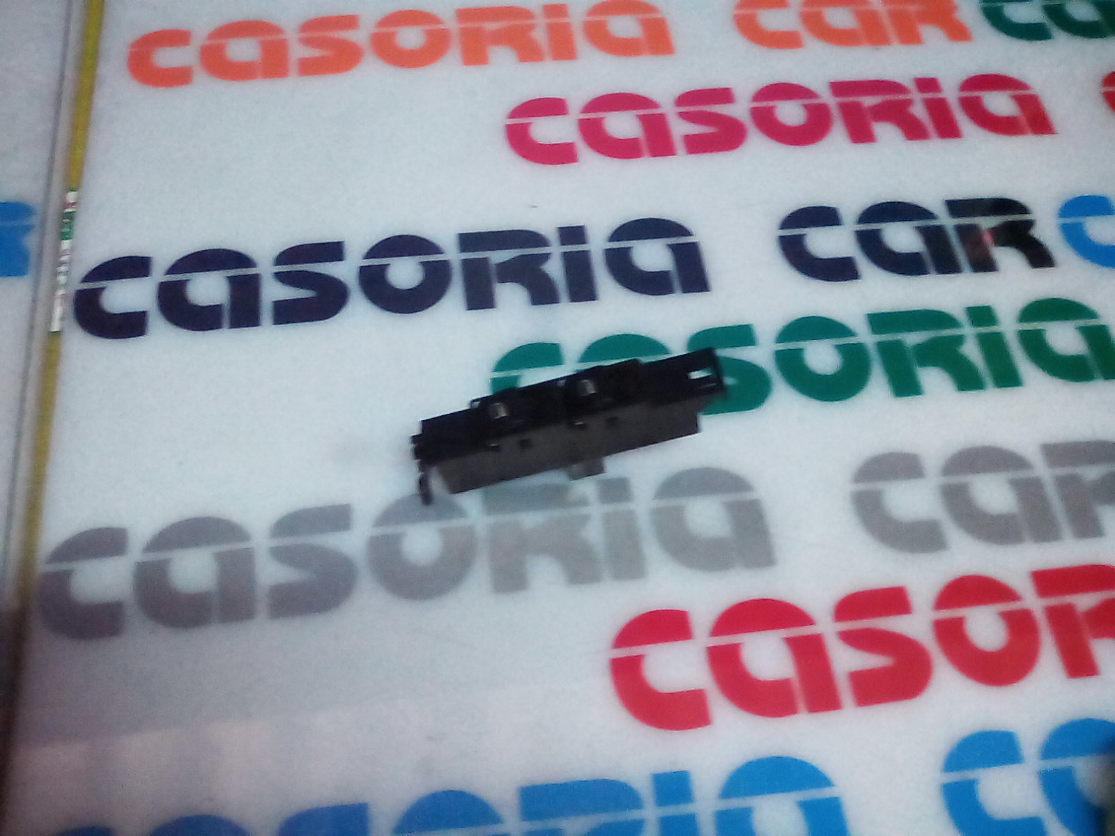 Interruttore Alzacristalli Porta Ant. Sinistro 61316902183 Usato