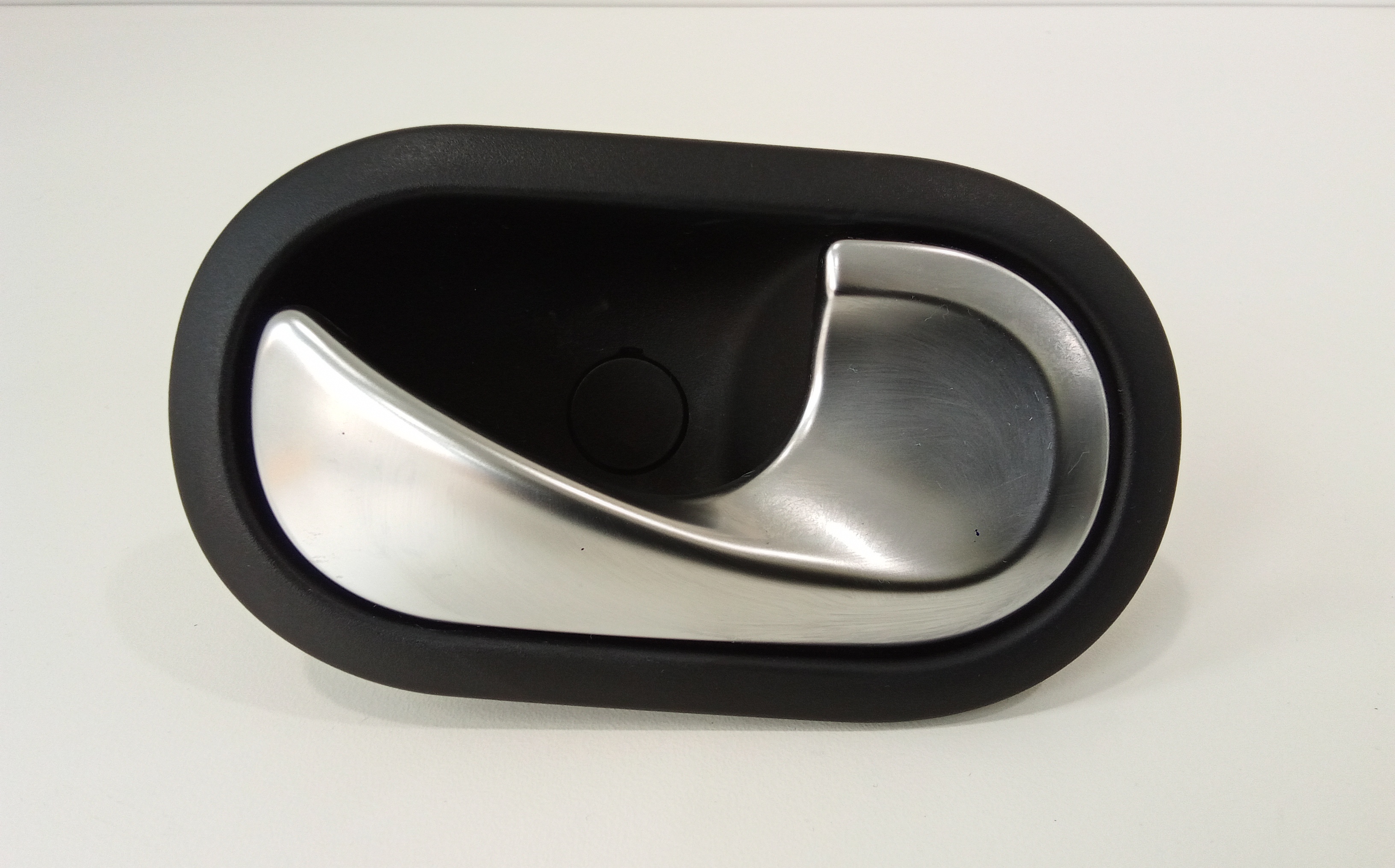 Maniglia Int. Apertura Porta Post. Destro 806700080R Usato